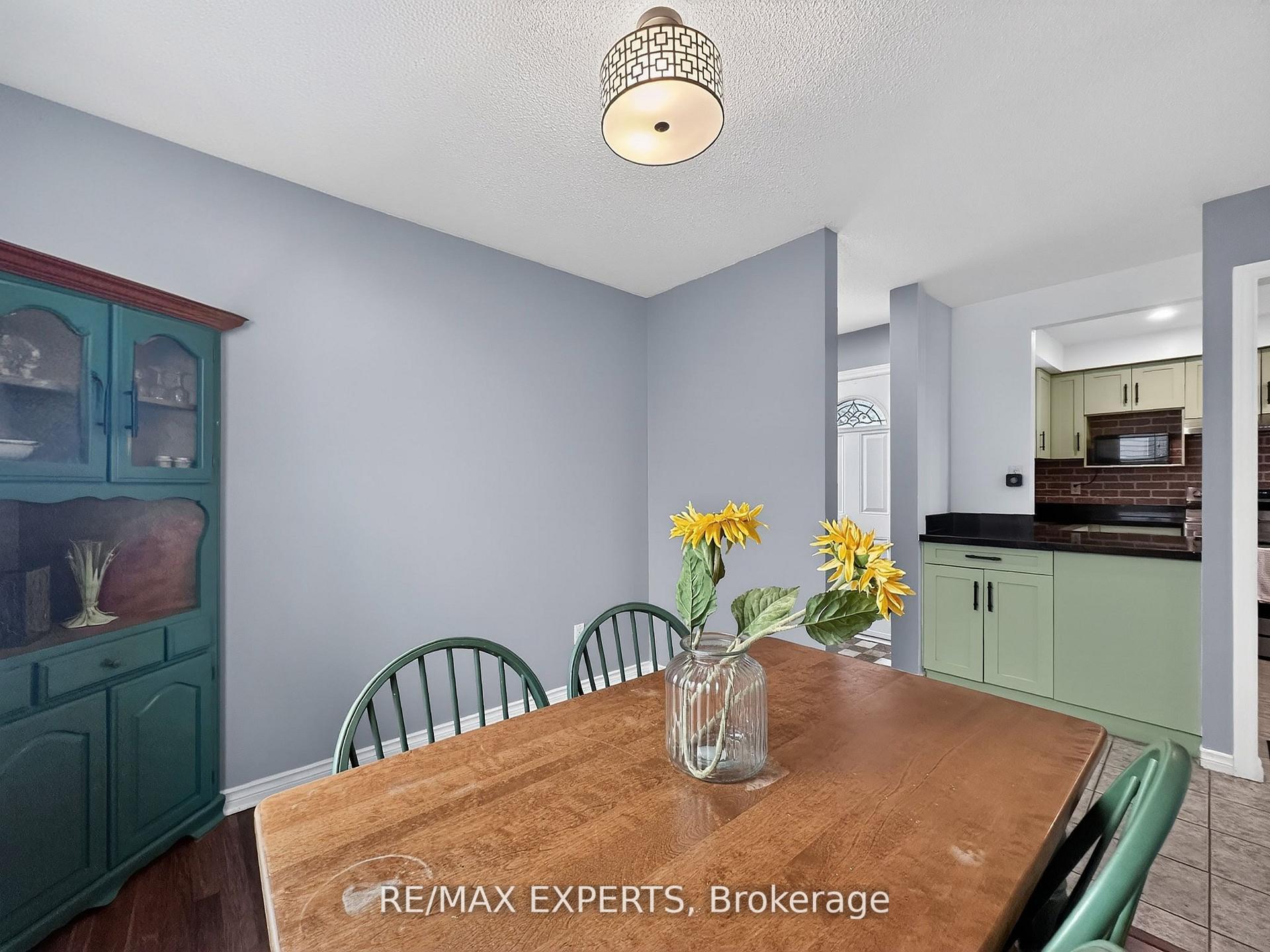Photo 8 of 86 Sutter Avenue, Brampton, Heart Lake West — HOMEH