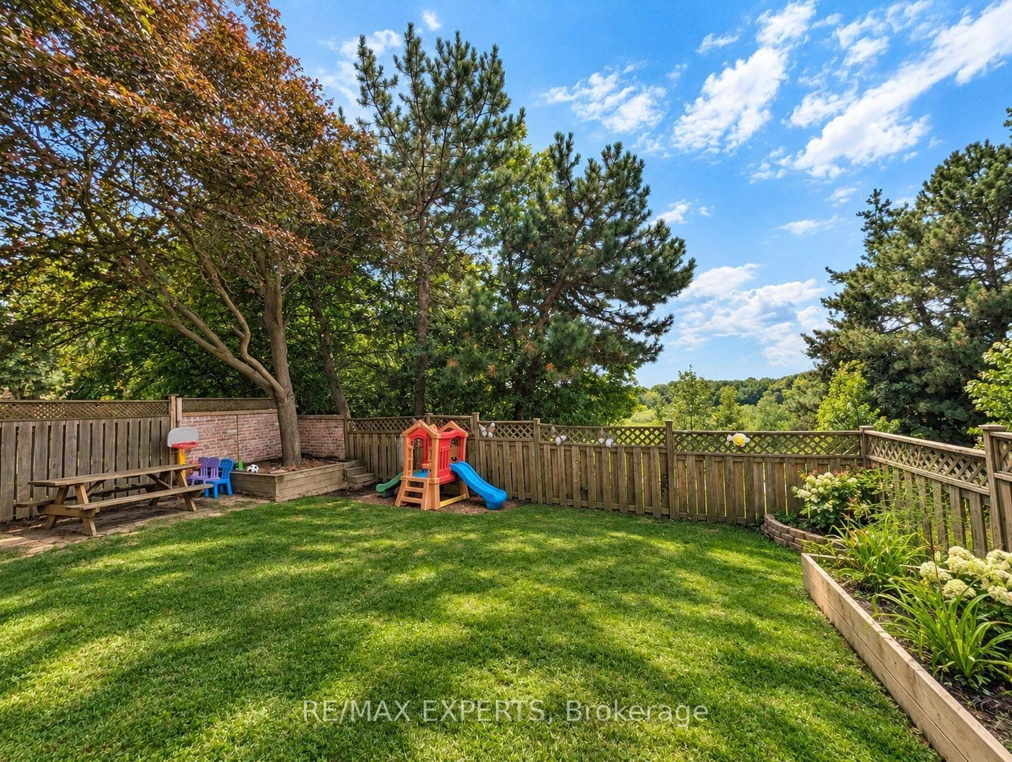 Photo 36 of 86 Sutter Avenue, Brampton, Heart Lake West — HOMEH