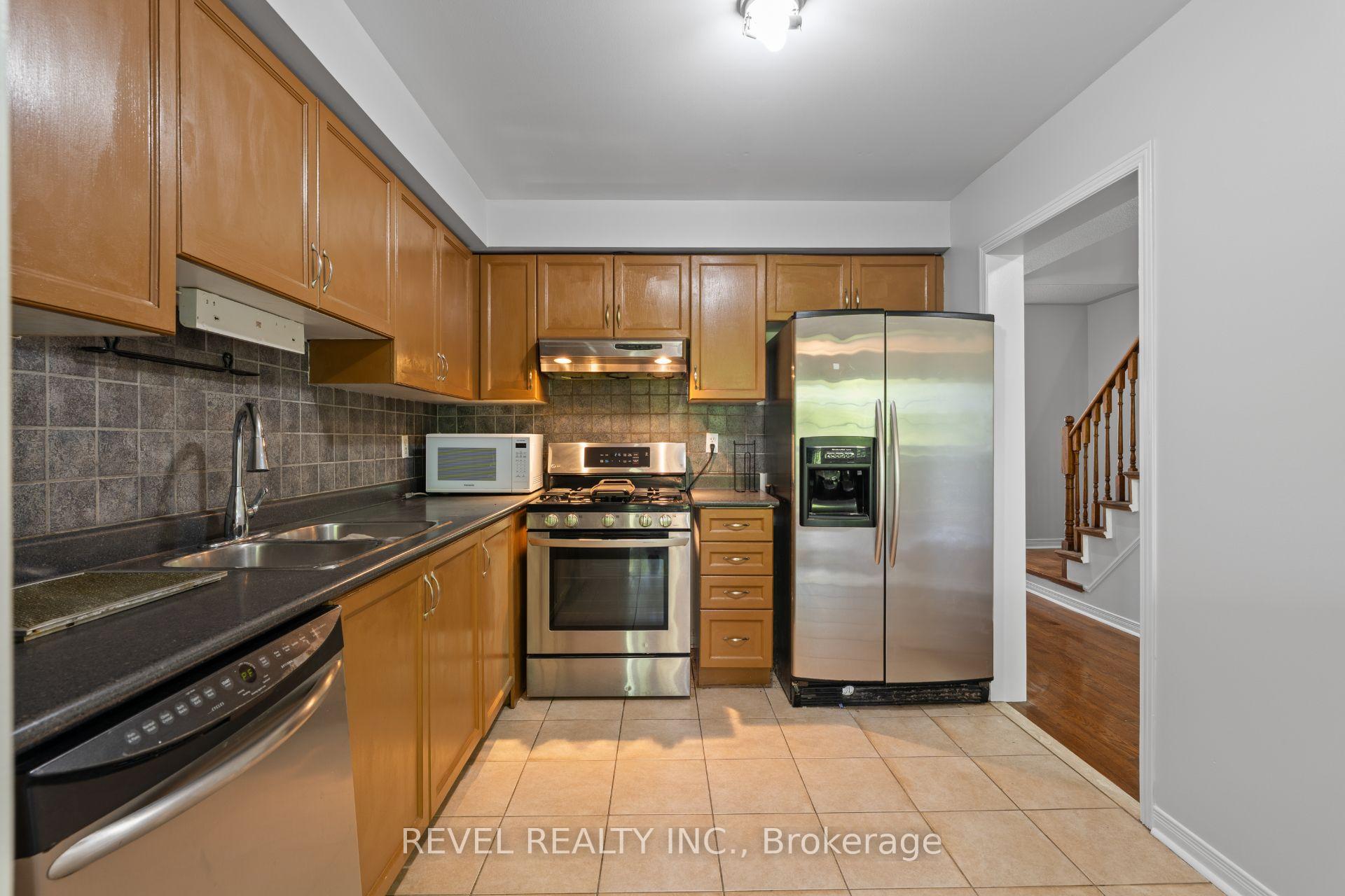 Photo 7 of Unit 55, 6399 Spinnaker Circle, Mississauga, Meadowvale Village — HOMEH