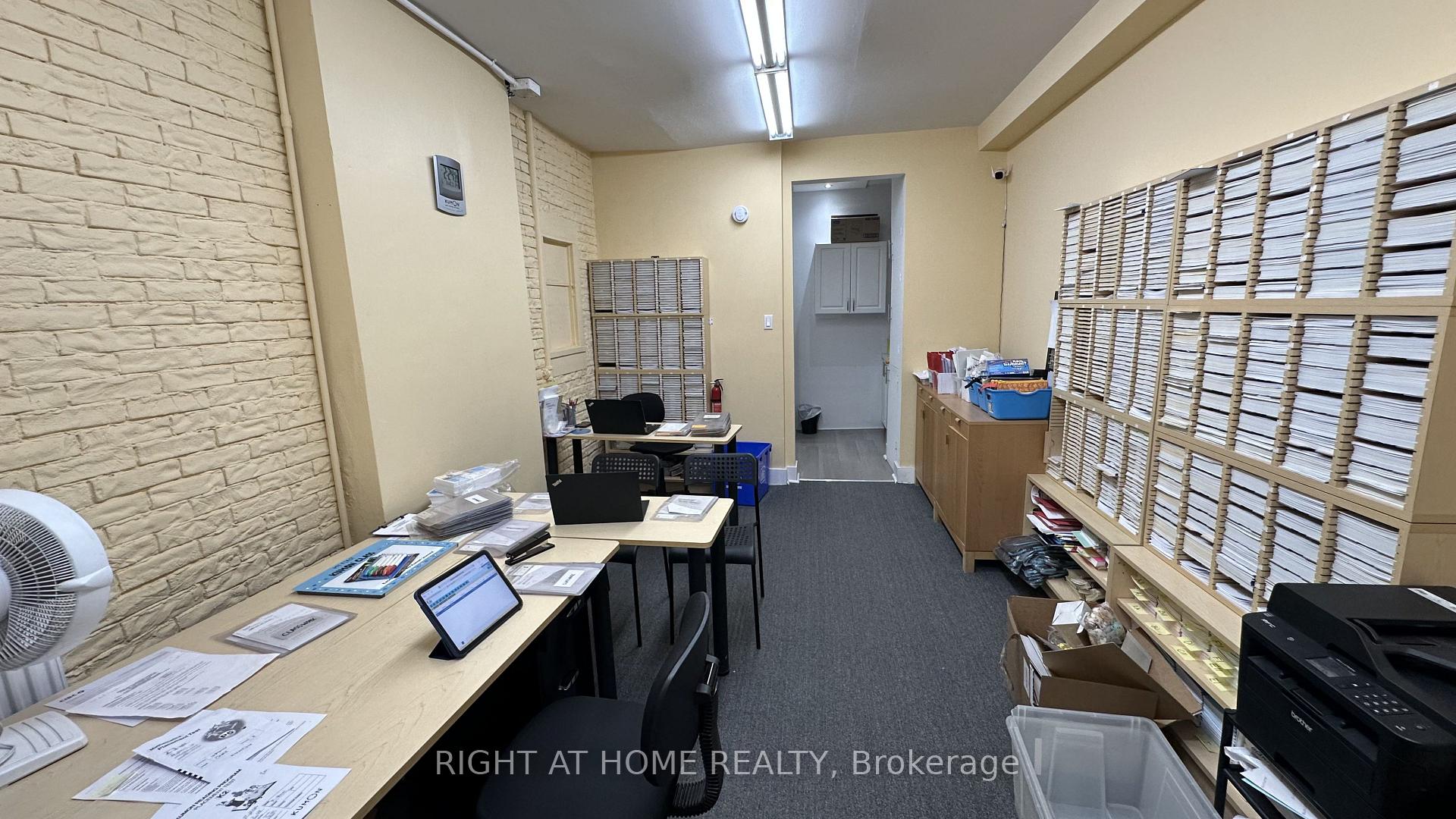 Photo 5 of 194A Carlton Street, Toronto, Cabbagetown-South St. James Town — HOMEH