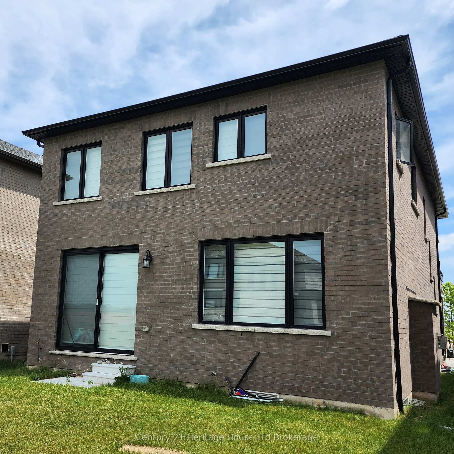 Photo 3 of 619 Bedi Drive, Woodstock, Woodstock - North — HOMEH