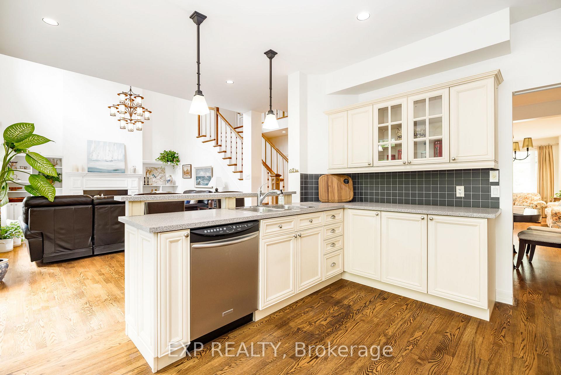 Photo 16 of 36 Oakbriar Crescent, Ottawa, Barrhaven - Stonebridge — HOMEH