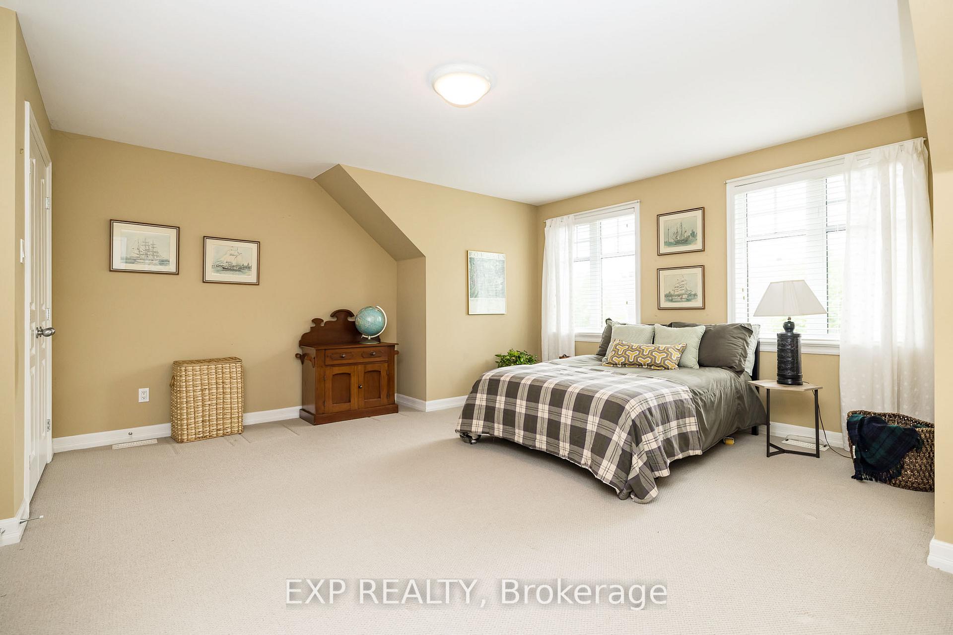 Photo 32 of 36 Oakbriar Crescent, Ottawa, Barrhaven - Stonebridge — HOMEH