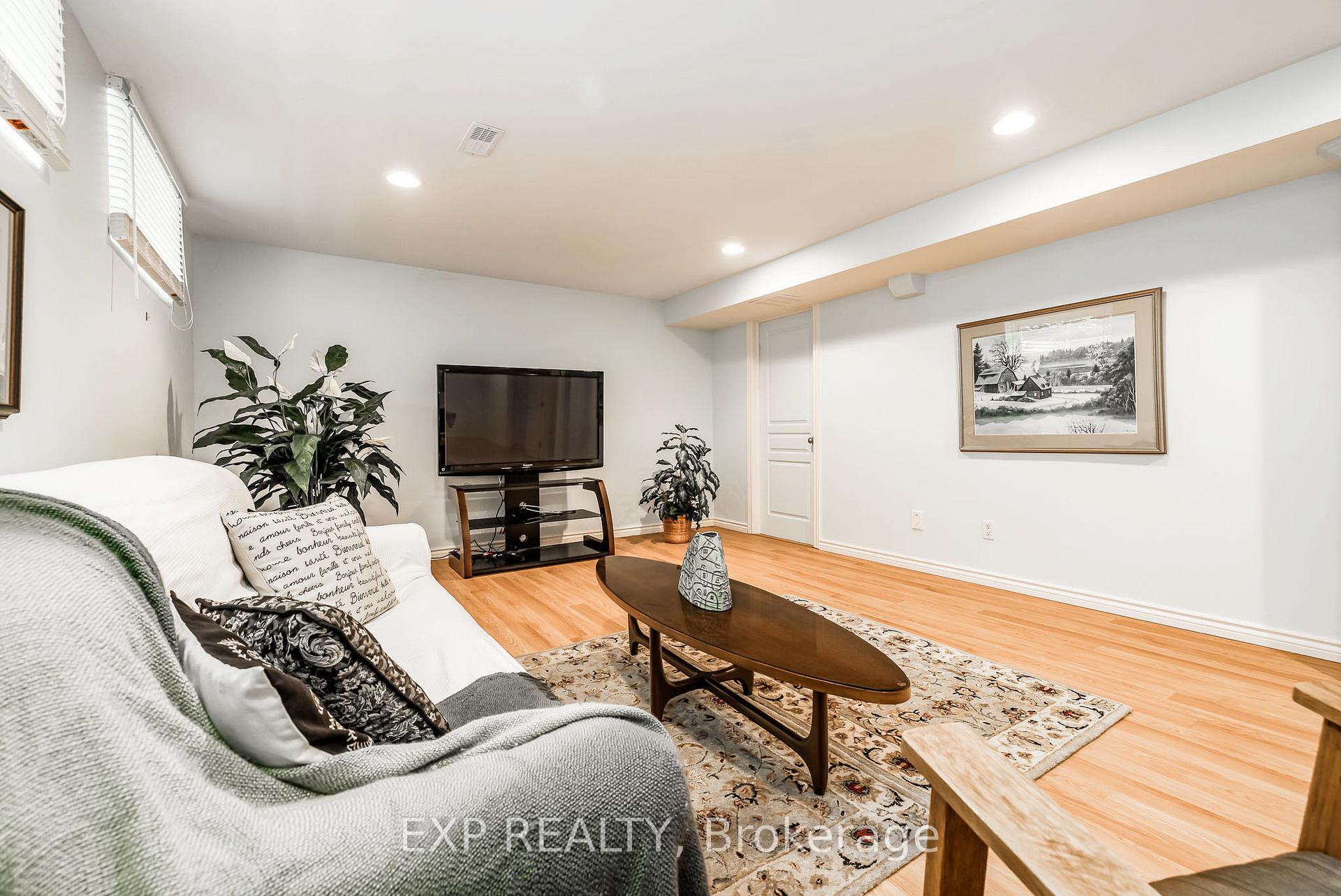 Photo 35 of 36 Oakbriar Crescent, Ottawa, Barrhaven - Stonebridge — HOMEH