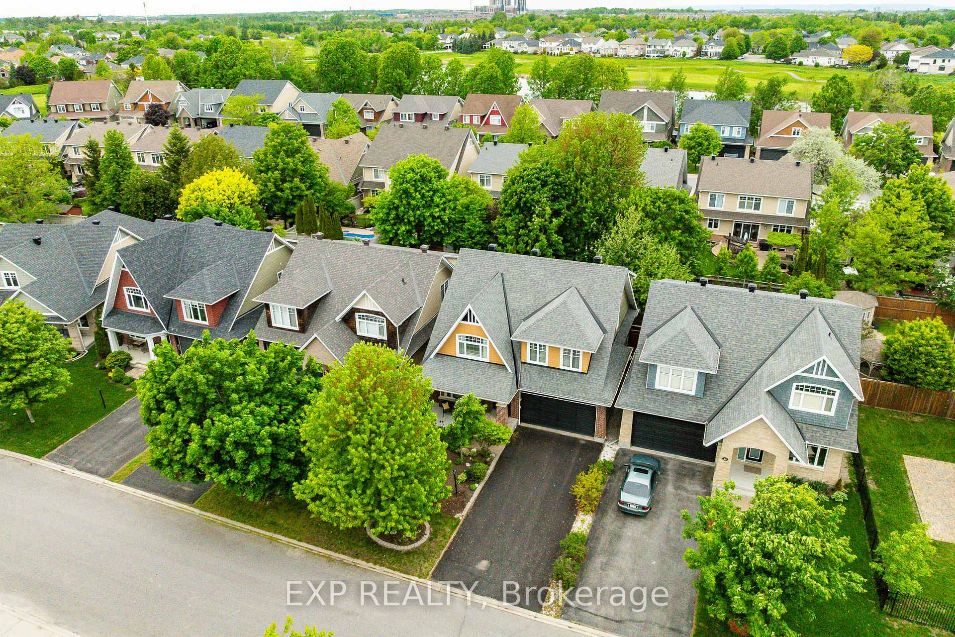 Photo 52 of 36 Oakbriar Crescent, Ottawa, Barrhaven - Stonebridge — HOMEH