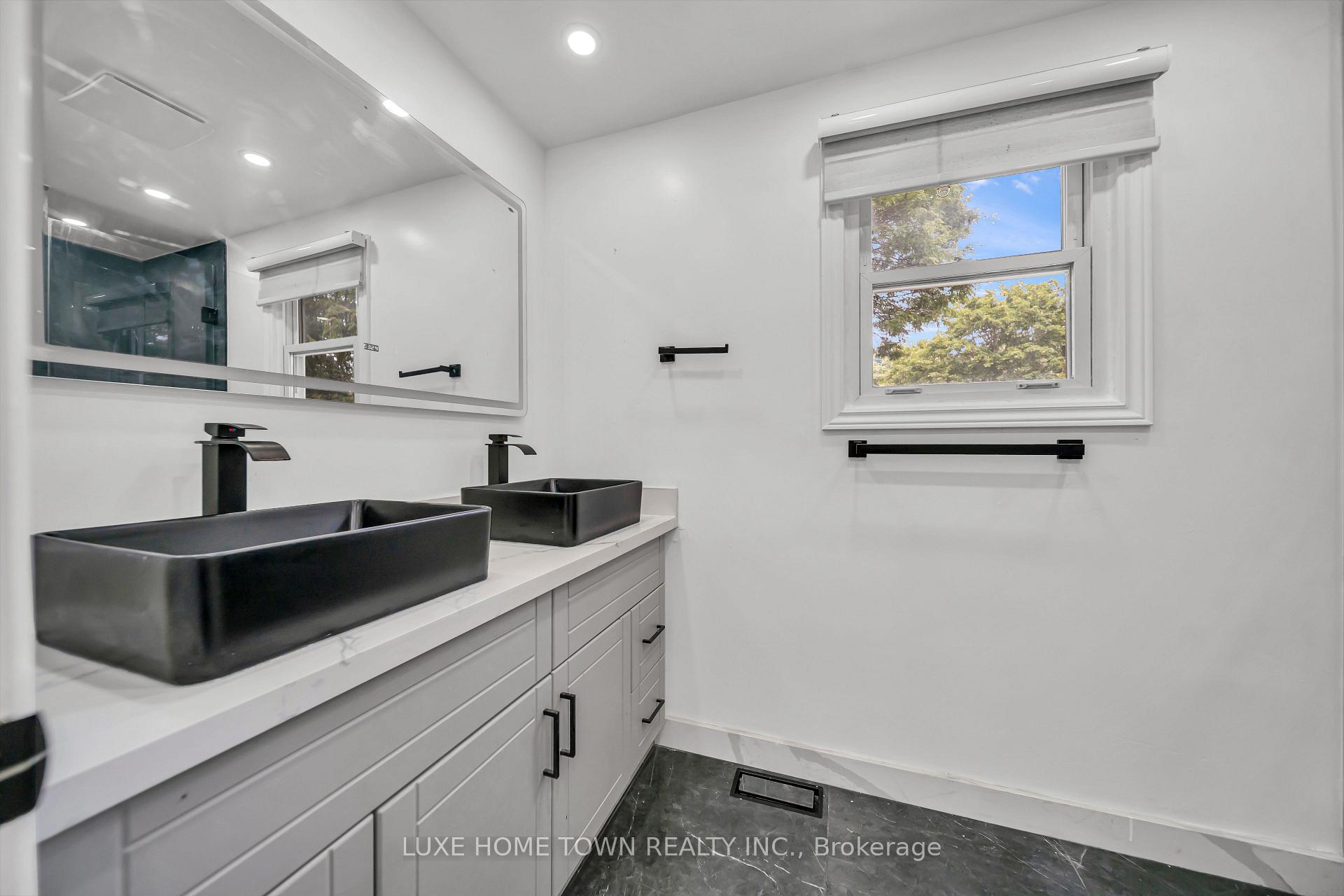 Photo 42 of 37 Ferman (Lower) Drive, Guelph, Willow West/Sugarbush/West Acres — HOMEH