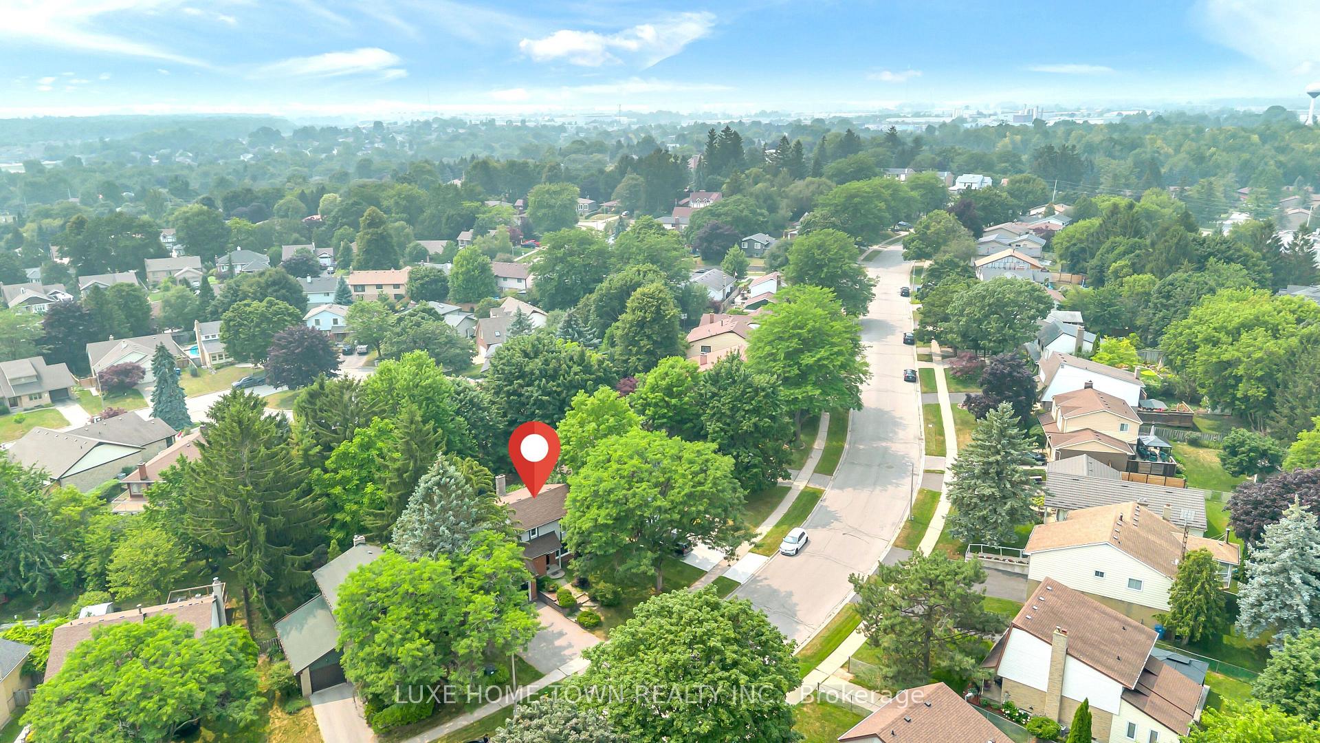 Photo 31 of 37 Ferman (Lower) Drive, Guelph, Willow West/Sugarbush/West Acres — HOMEH