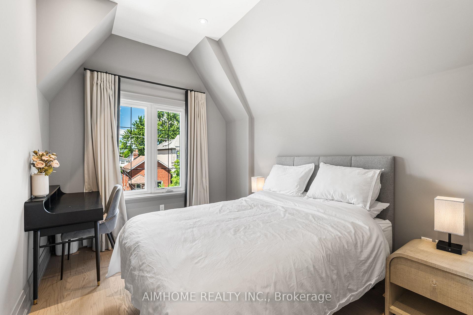 Photo 29 of 191 Glengarry Avenue, Toronto, Lawrence Park North — HOMEH