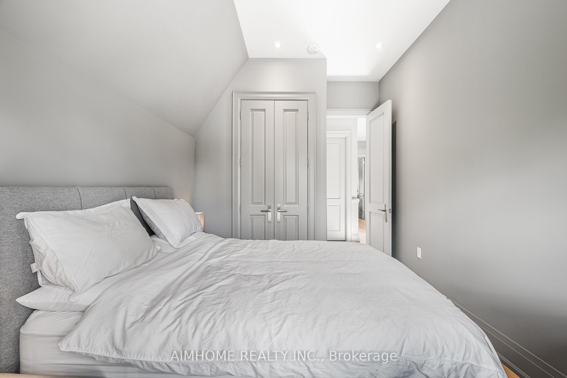 Photo 30 of 191 Glengarry Avenue, Toronto, Lawrence Park North — HOMEH