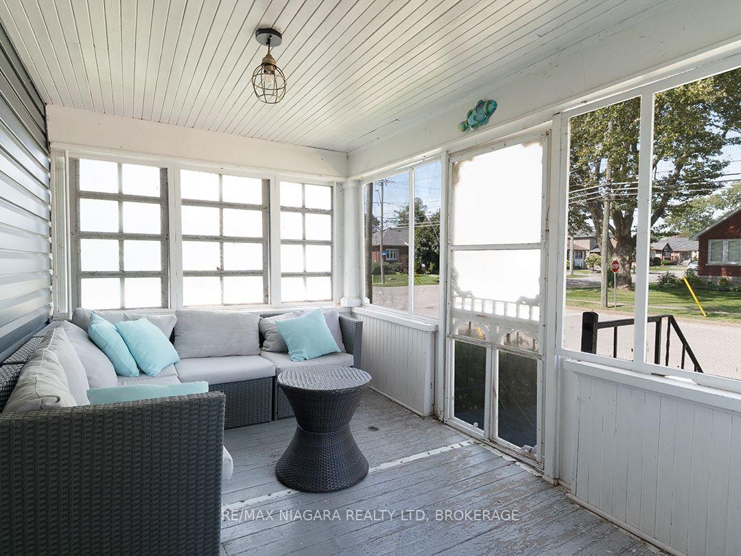 Photo 4 of 129 Forest Avenue, Port Colborne, Sugarloaf — HOMEH