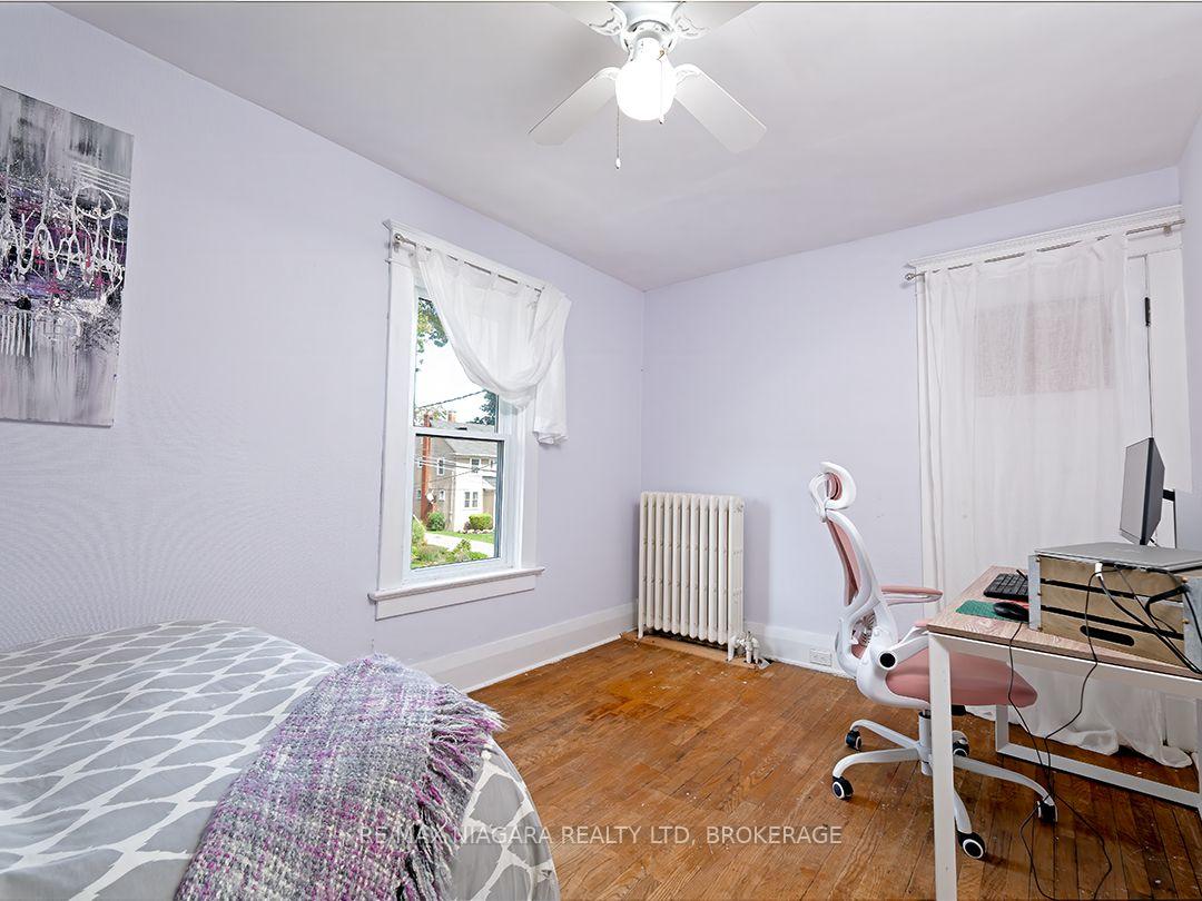 Photo 17 of 129 Forest Avenue, Port Colborne, Sugarloaf — HOMEH