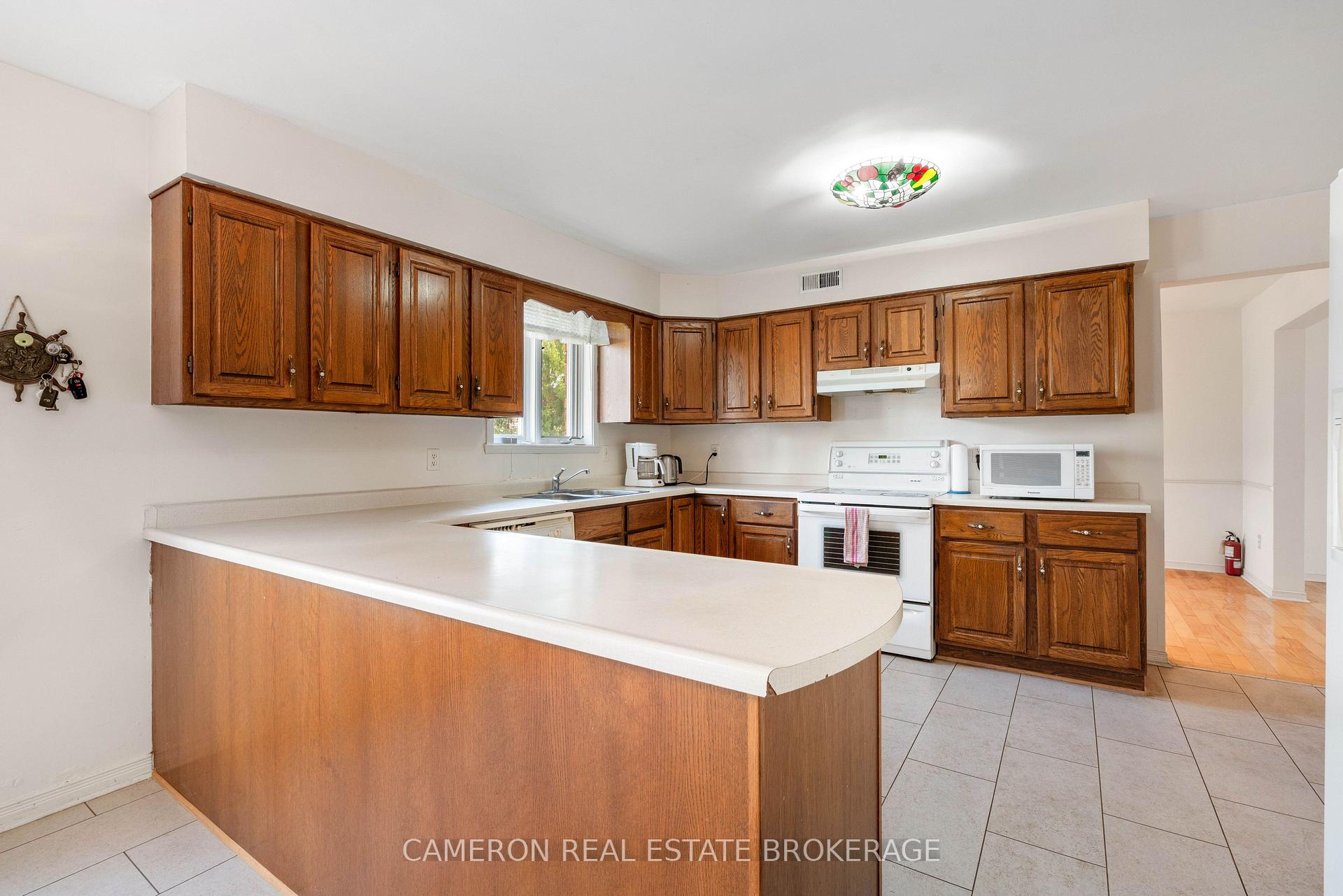 Photo 10 of 1139 Stokes Drive, Cornwall, Cornwall — HOMEH
