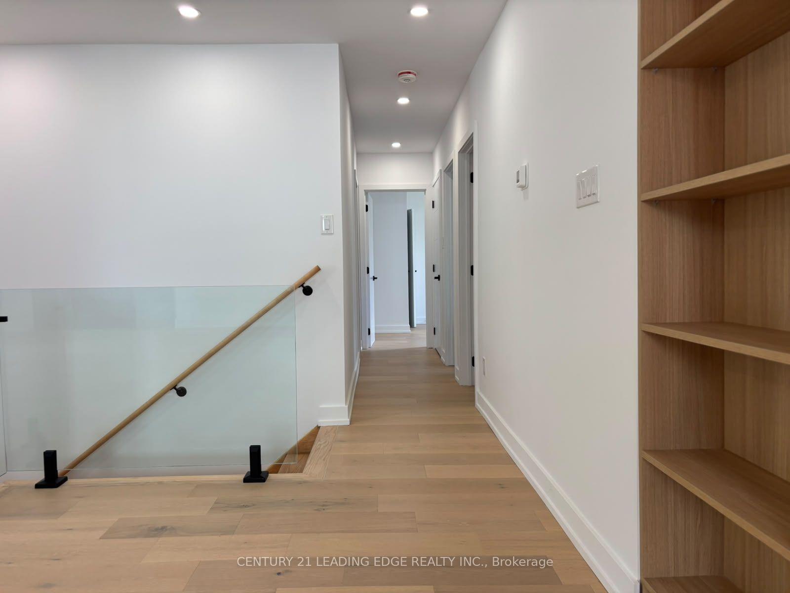 Photo 5 of 2190 Breezy Brae Drive, Mississauga, Lakeview — HOMEH
