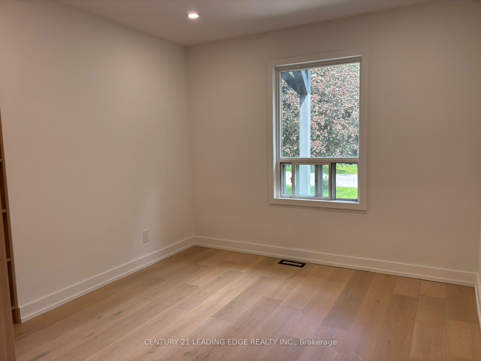 Photo 7 of 2190 Breezy Brae Drive, Mississauga, Lakeview — HOMEH