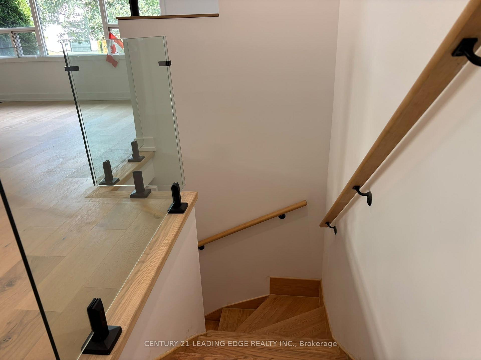 Photo 13 of 2190 Breezy Brae Drive, Mississauga, Lakeview — HOMEH