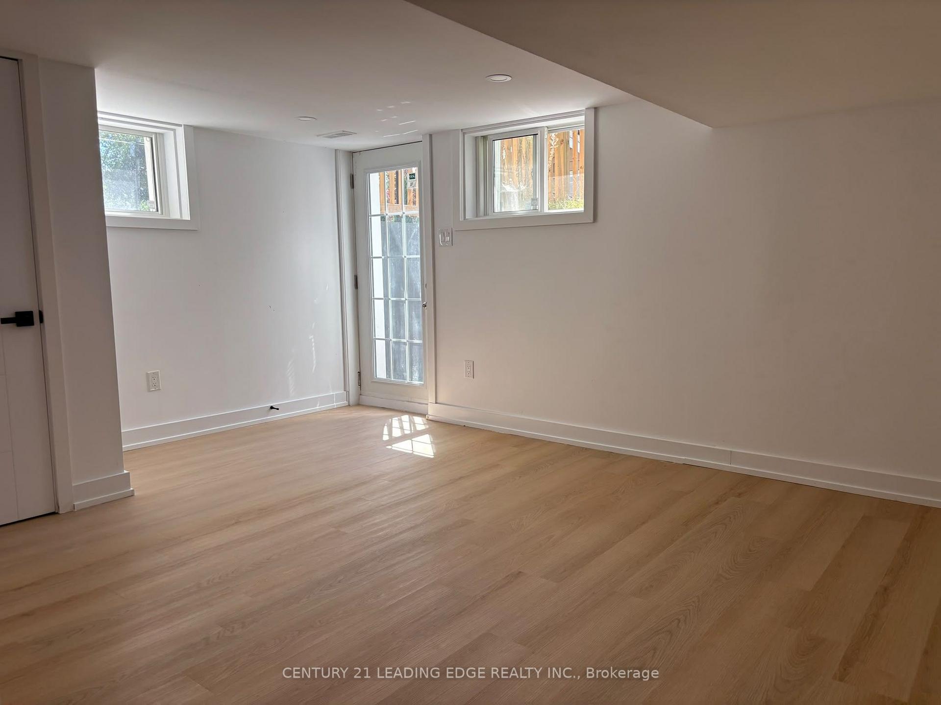 Photo 18 of 2190 Breezy Brae Drive, Mississauga, Lakeview — HOMEH
