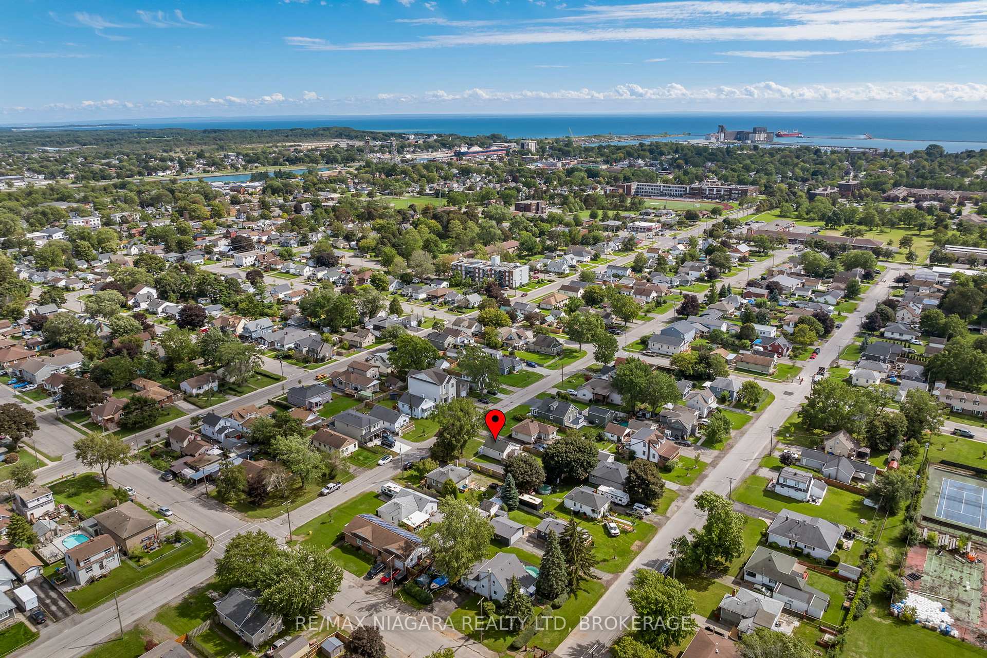 Photo 27 of 75 Knoll Street, Port Colborne, Main Street — HOMEH