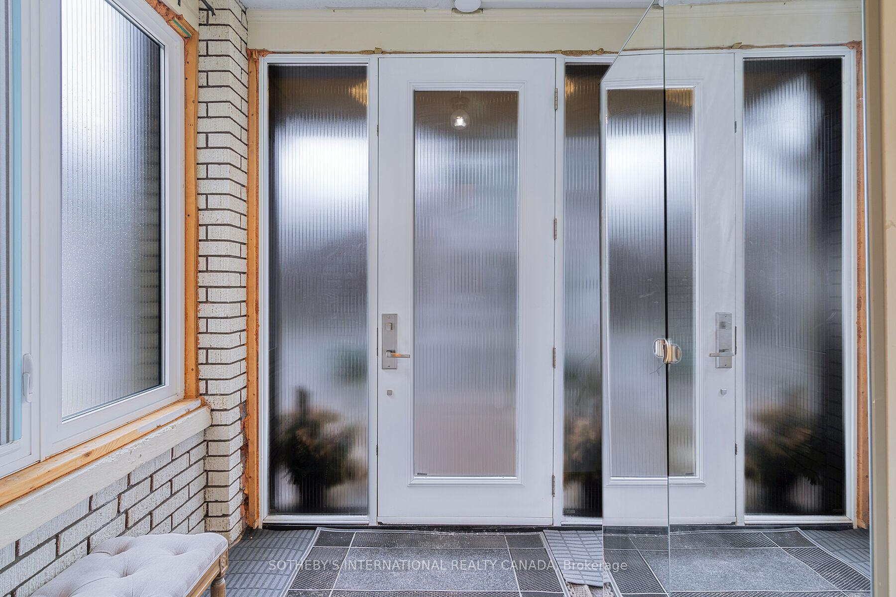 Photo 3 of 12 Belsize Drive, Toronto, Mount Pleasant West — HOMEH