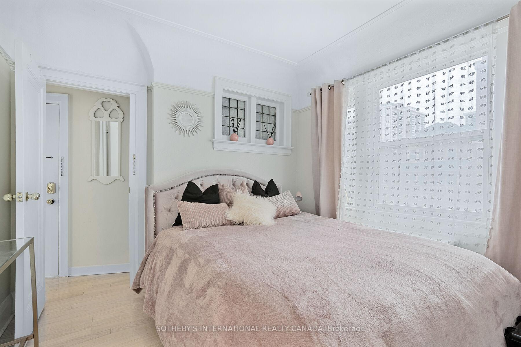 Photo 20 of 12 Belsize Drive, Toronto, Mount Pleasant West — HOMEH