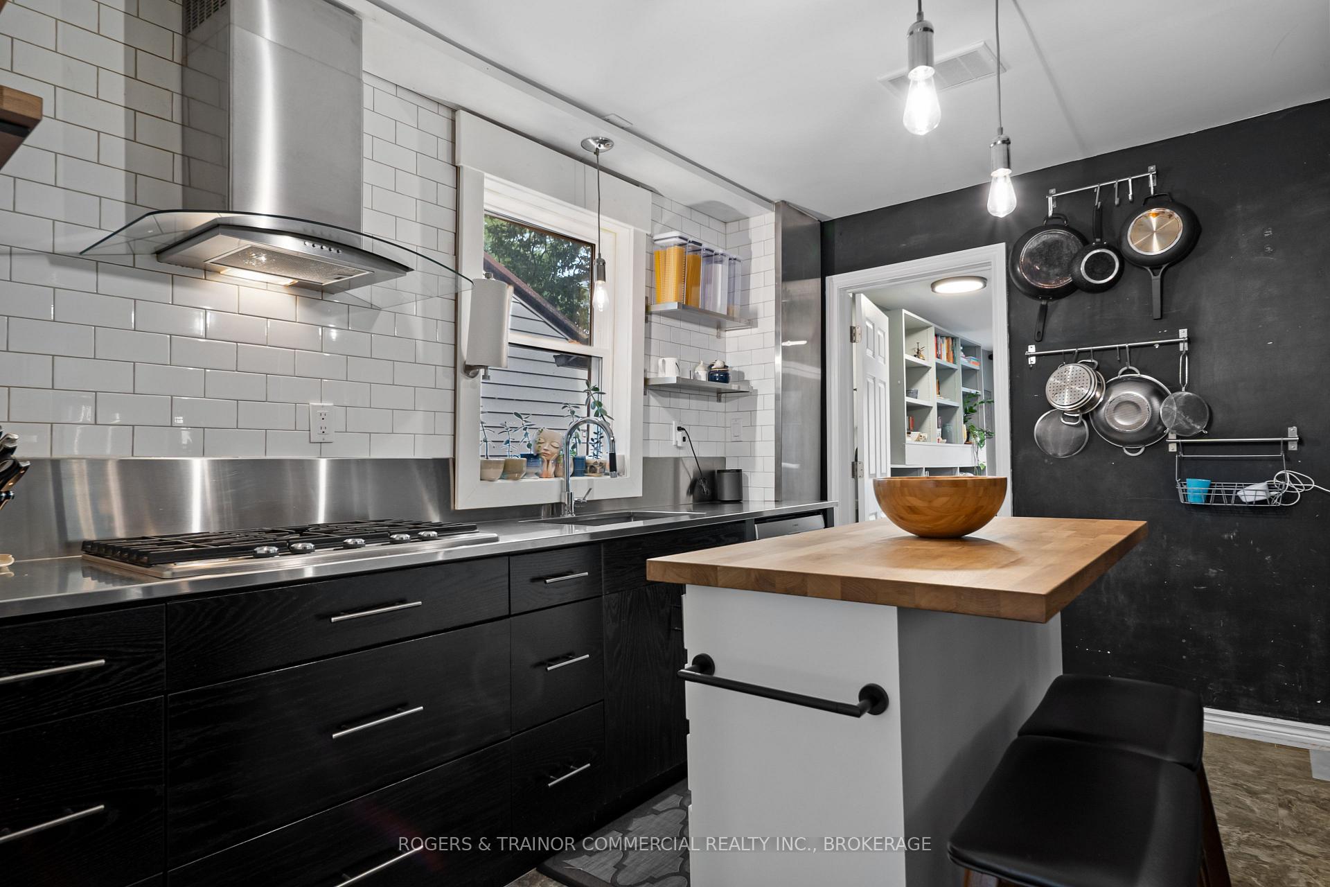 Photo 13 of 77 Pine Street, Kingston, East of Sir John A. Blvd — HOMEH