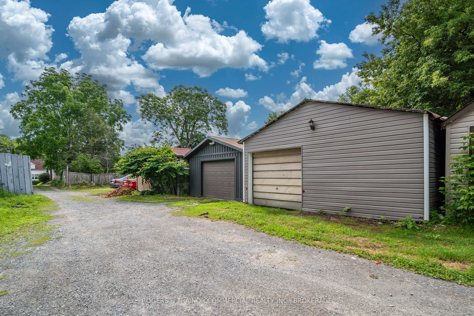 Photo 42 of 77 Pine Street, Kingston, East of Sir John A. Blvd — HOMEH