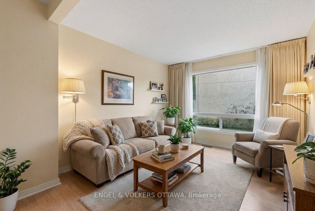 Photo of Unit 18, 1280 Cahill Drive