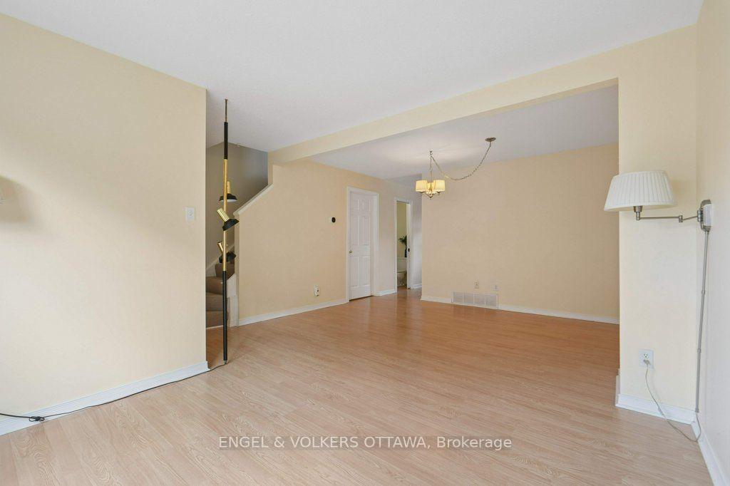 Photo 6 of Unit 18, 1280 Cahill Drive, Ottawa, South Keys — HOMEH