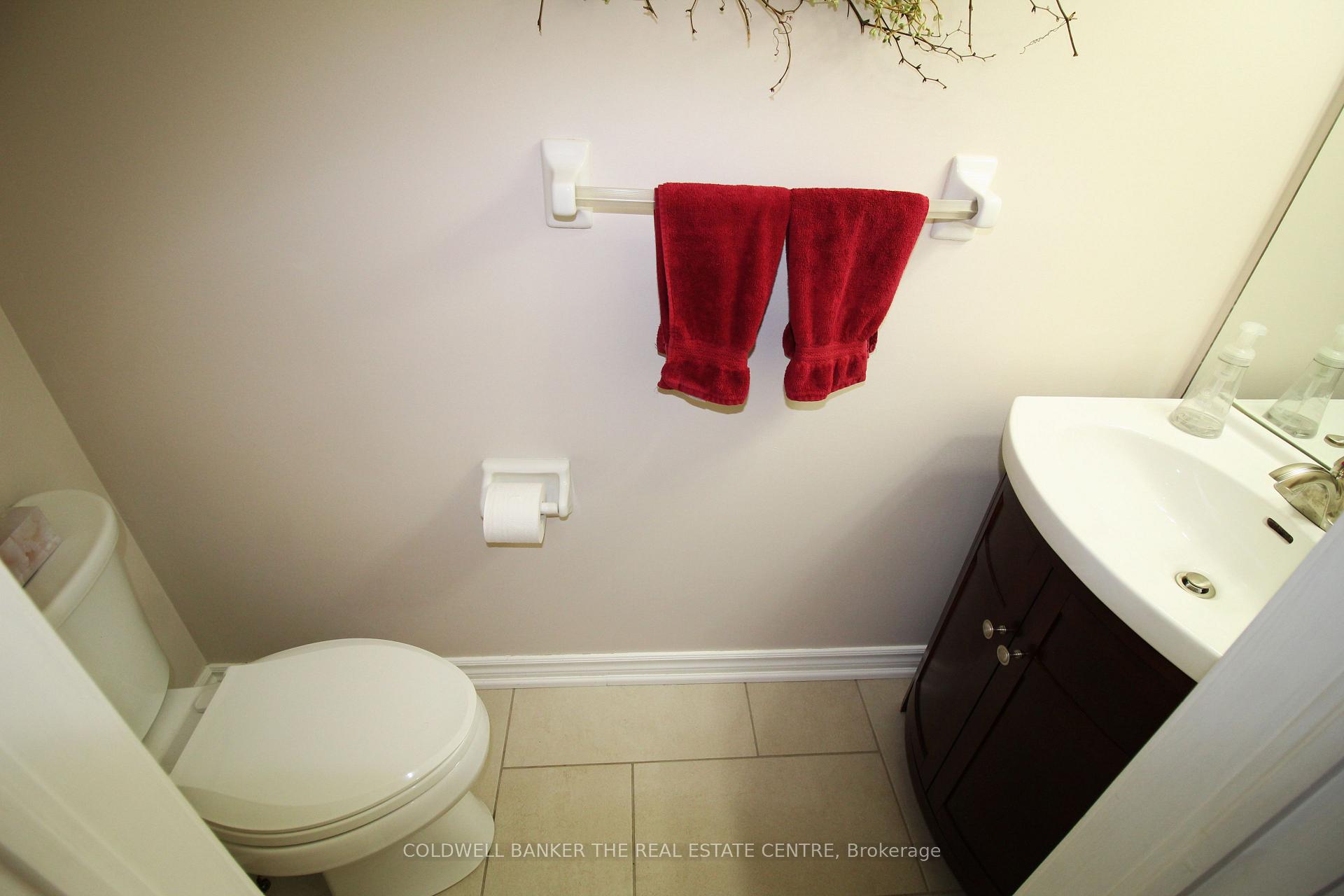 Photo 14 of 37 Falling Brook Drive, Barrie, Bayshore — HOMEH