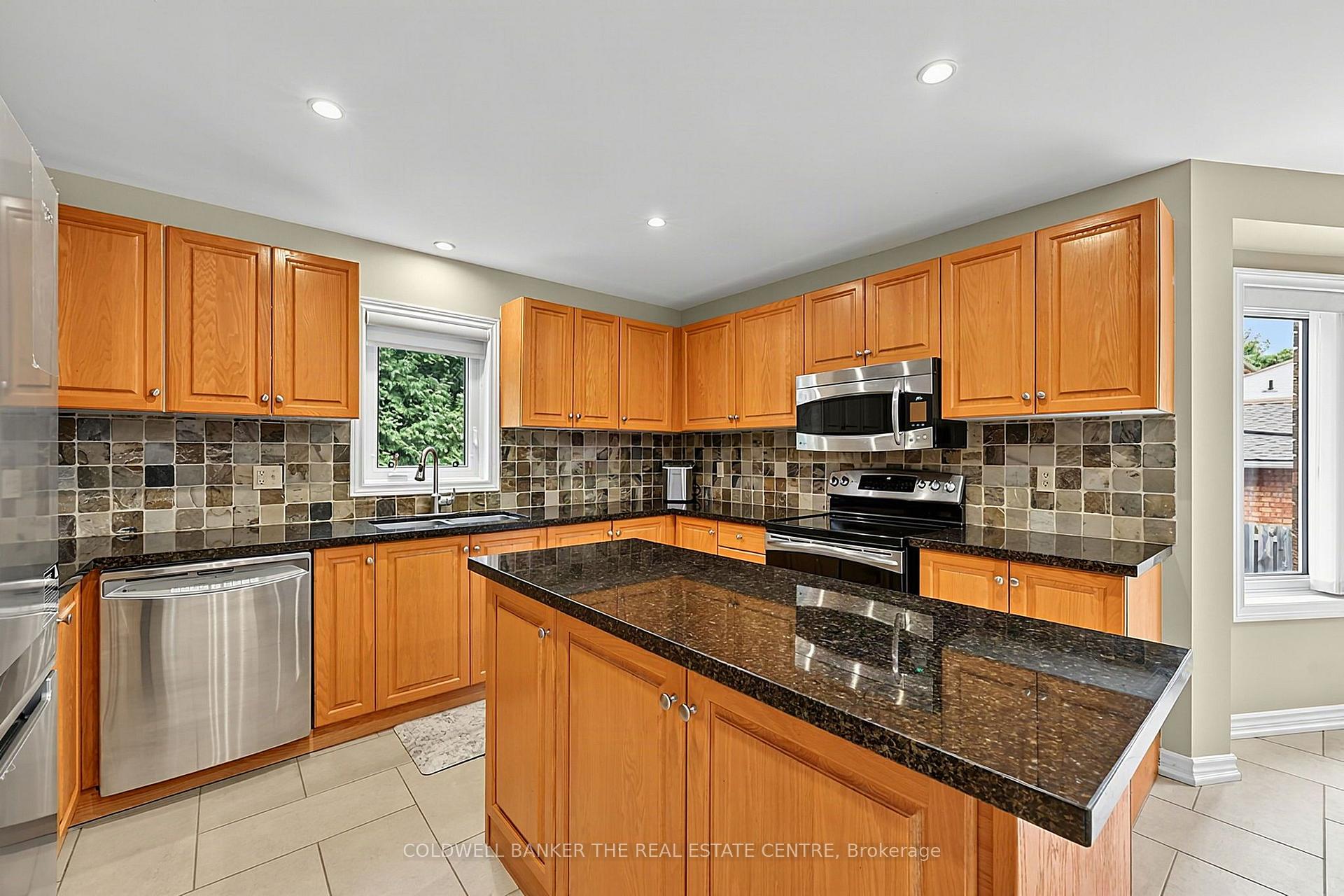 Photo 37 of 37 Falling Brook Drive, Barrie, Bayshore — HOMEH