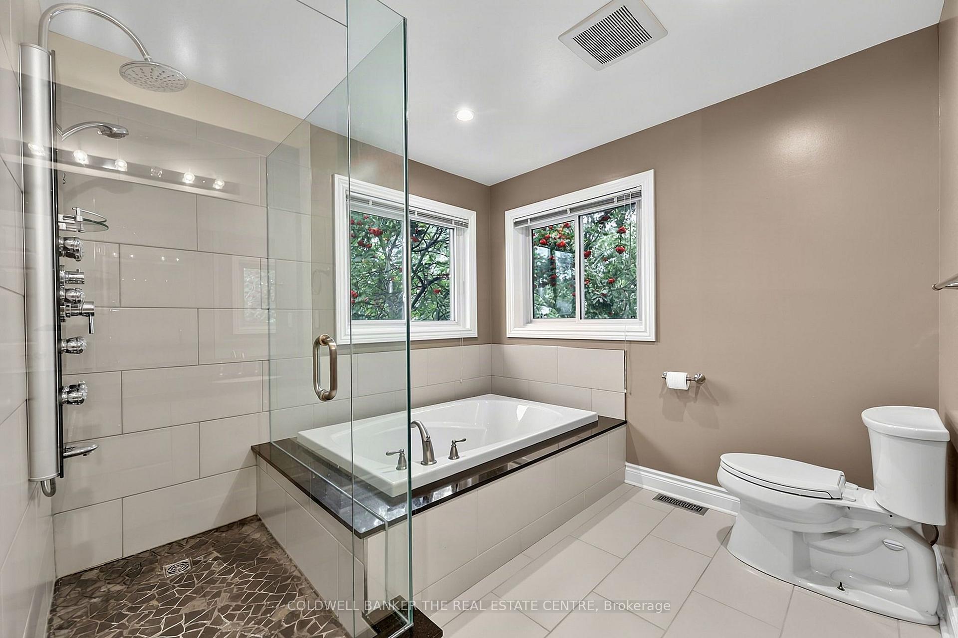 Photo 53 of 37 Falling Brook Drive, Barrie, Bayshore — HOMEH