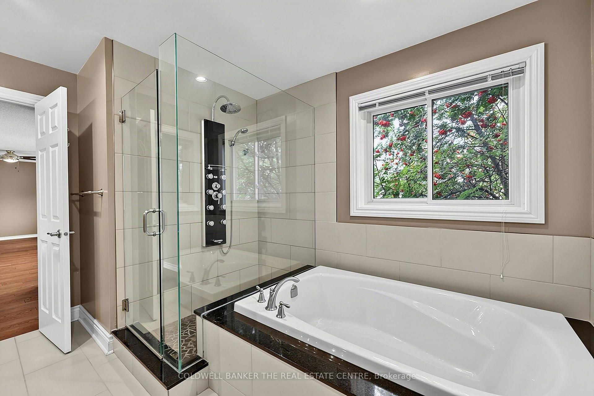 Photo 55 of 37 Falling Brook Drive, Barrie, Bayshore — HOMEH