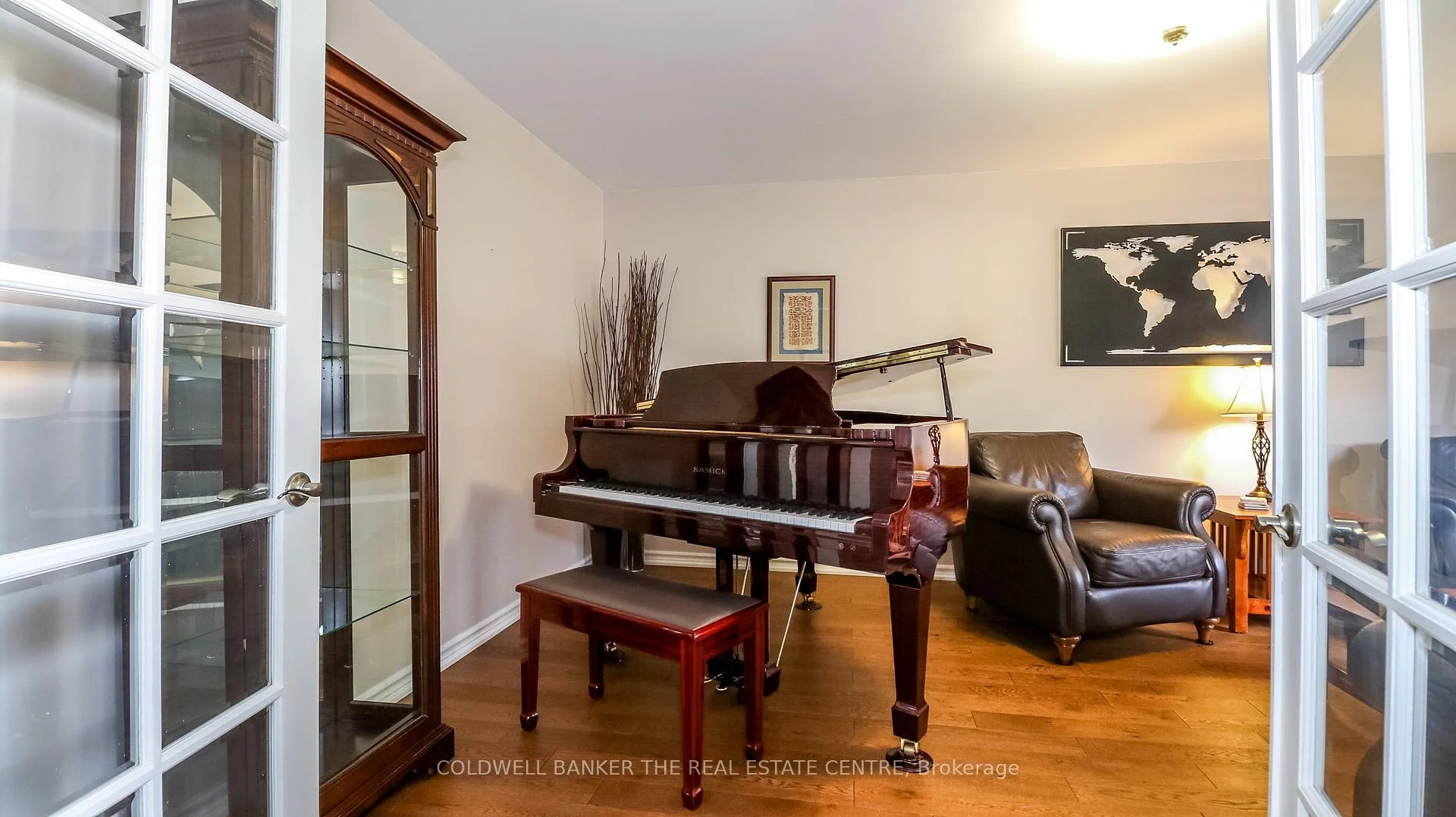 Photo 18 of 37 Falling Brook Drive, Barrie, Bayshore — HOMEH