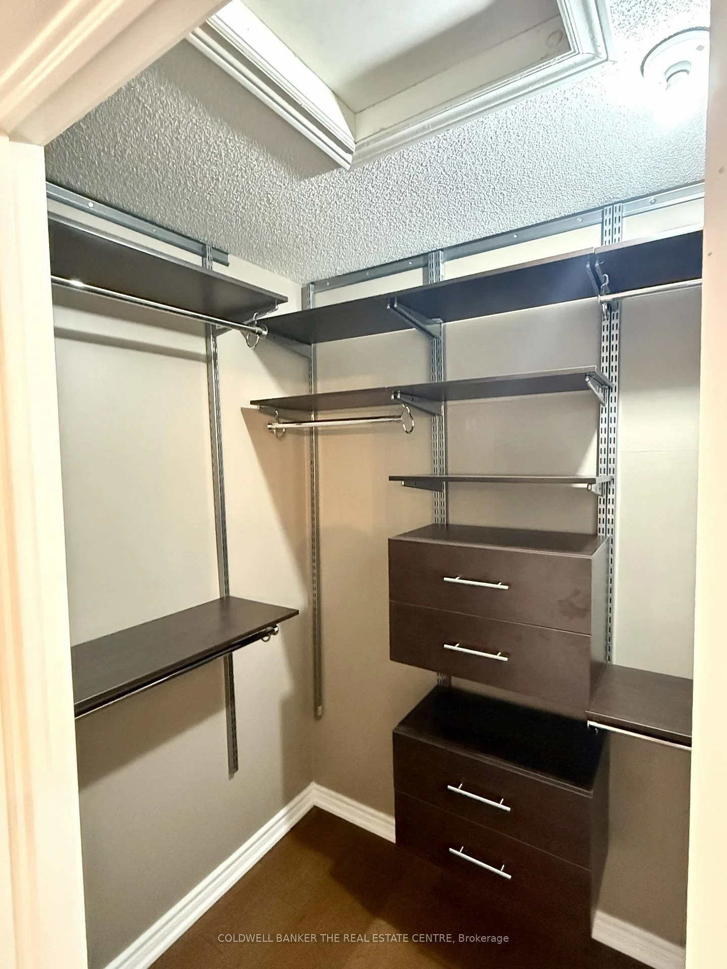 Photo 32 of 37 Falling Brook Drive, Barrie, Bayshore — HOMEH