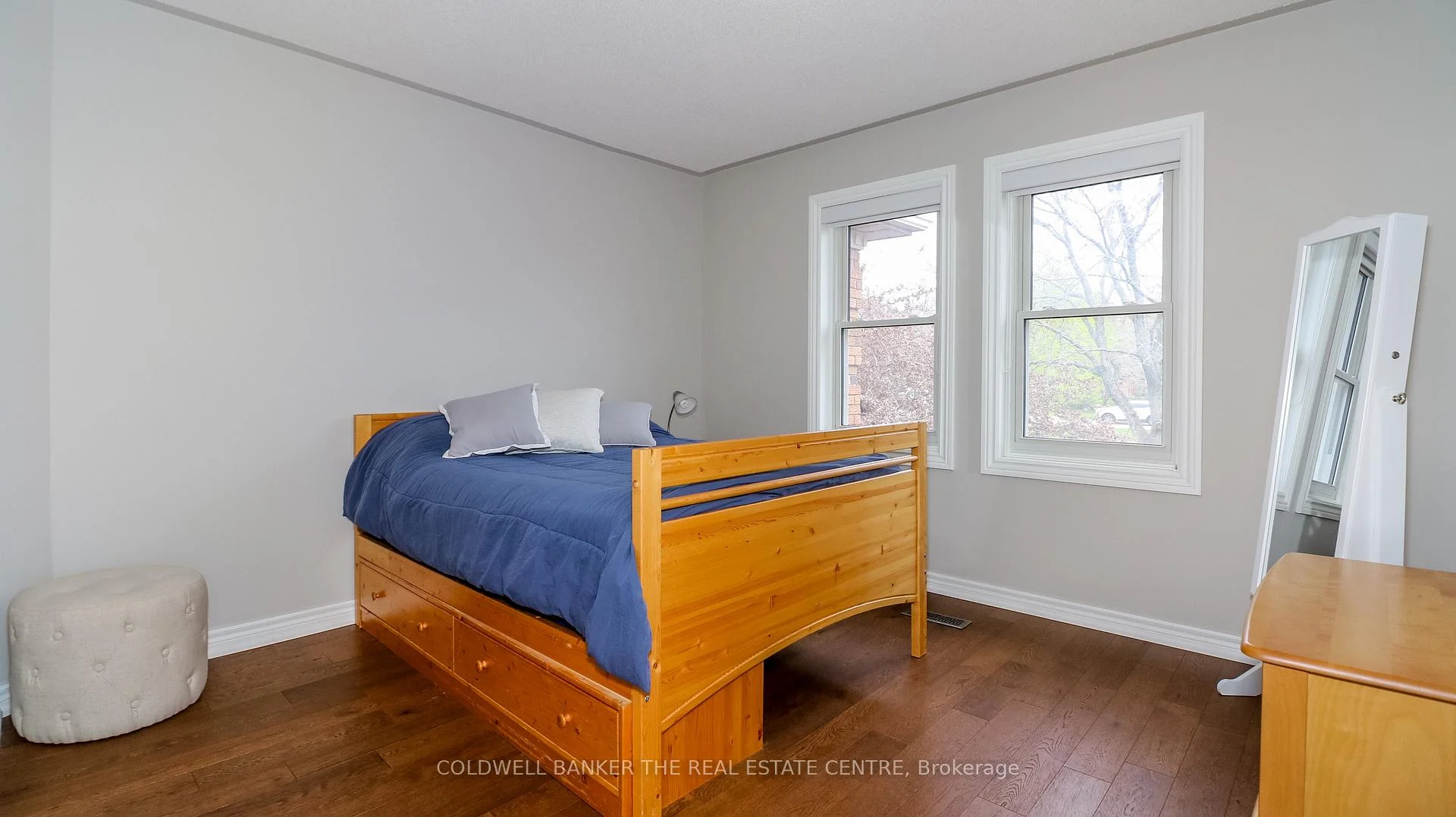 Photo 40 of 37 Falling Brook Drive, Barrie, Bayshore — HOMEH