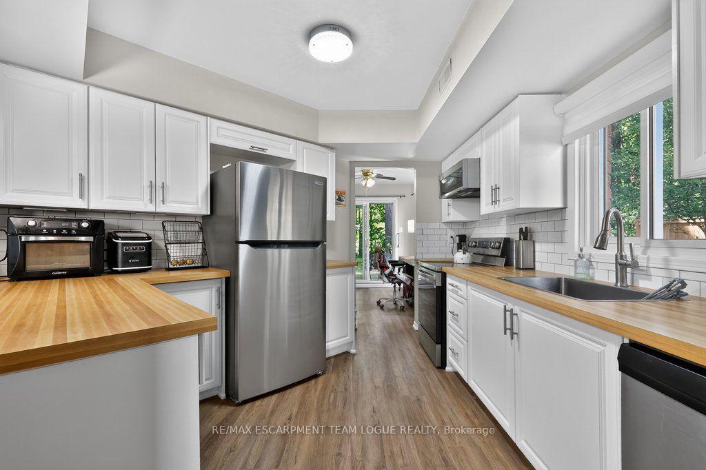 Photo 12 of Unit 112, 2110 Cleaver Avenue, Burlington, Headon — HOMEH