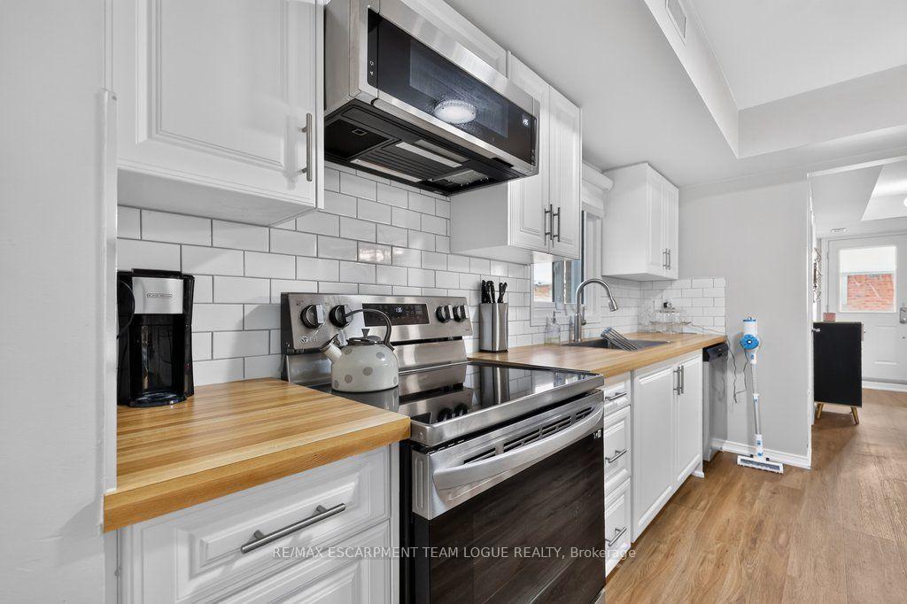 Photo 15 of Unit 112, 2110 Cleaver Avenue, Burlington, Headon — HOMEH
