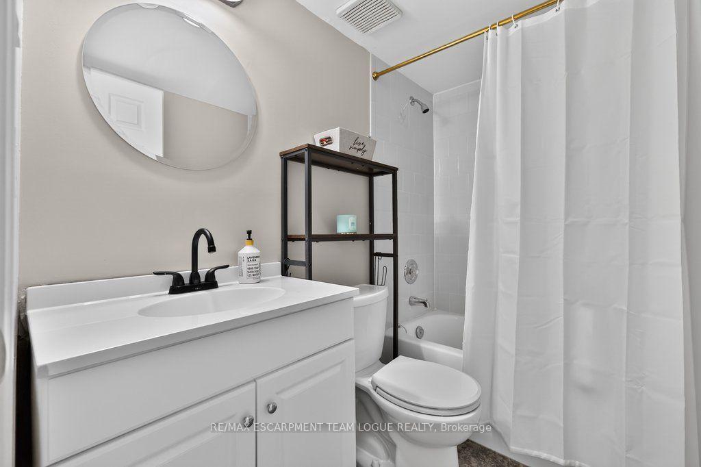 Photo 25 of Unit 112, 2110 Cleaver Avenue, Burlington, Headon — HOMEH
