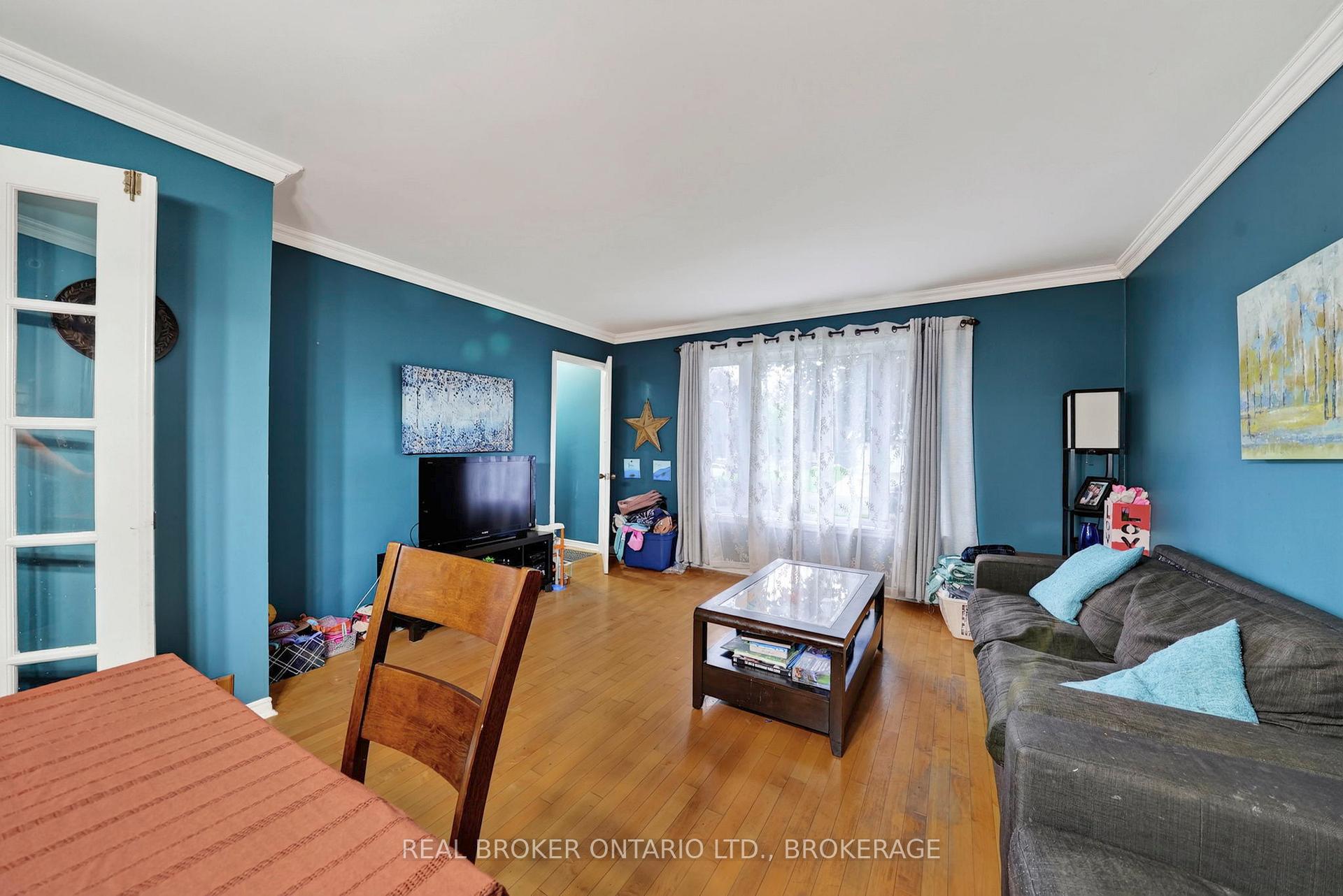 Photo 9 of 858 Chelsea Crescent, Cornwall, Cornwall — HOMEH