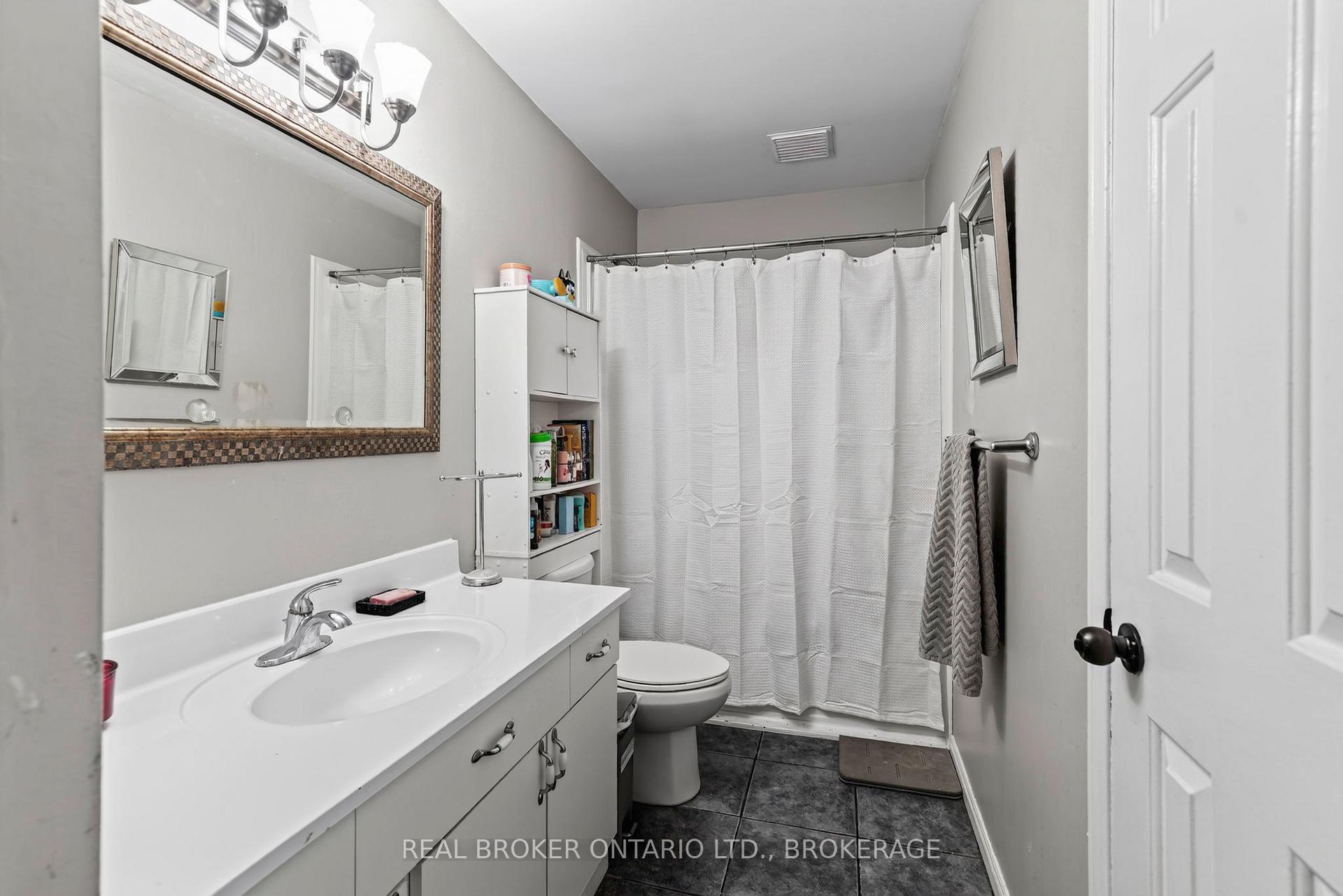 Photo 13 of 858 Chelsea Crescent, Cornwall, Cornwall — HOMEH