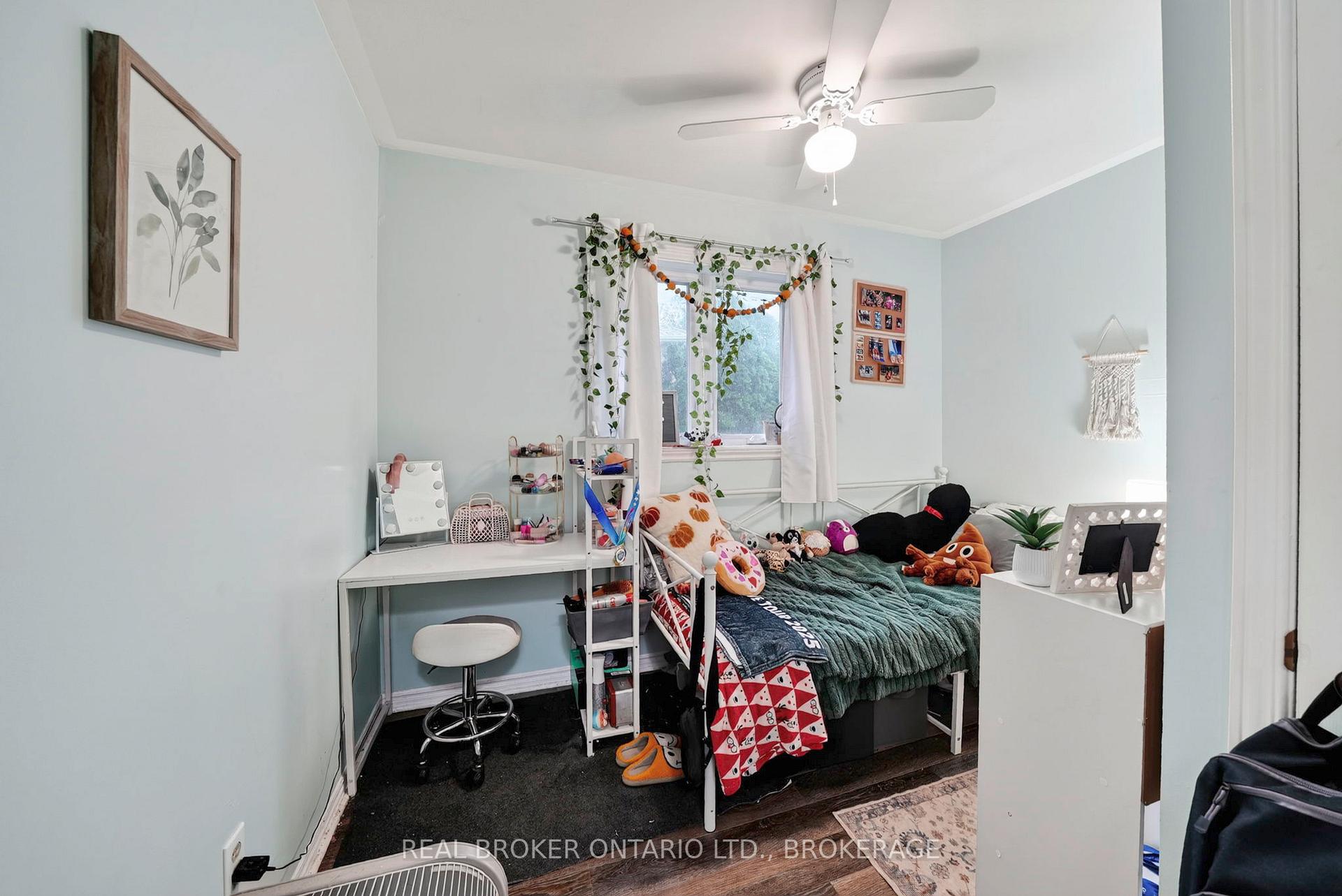 Photo 17 of 858 Chelsea Crescent, Cornwall, Cornwall — HOMEH