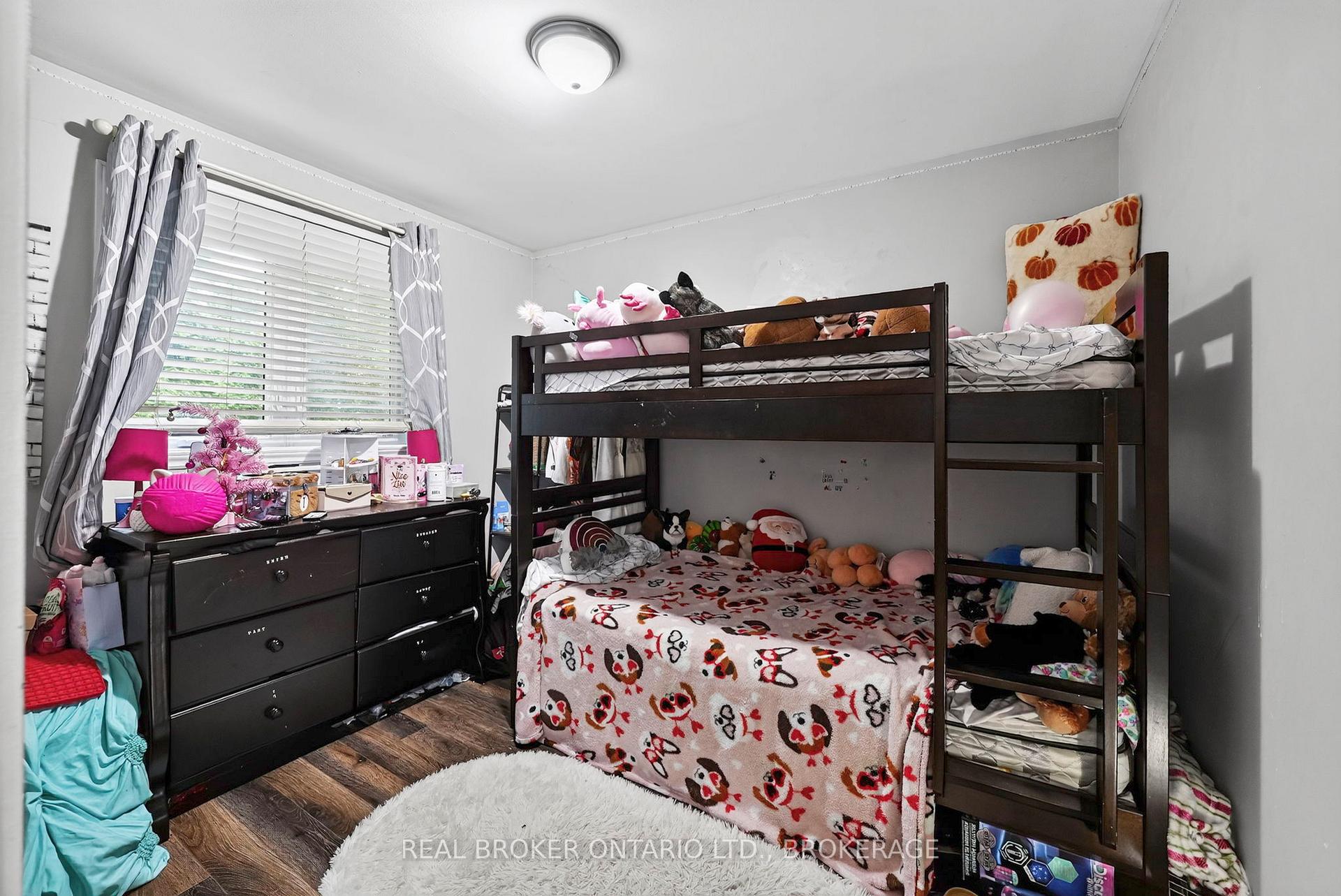 Photo 19 of 858 Chelsea Crescent, Cornwall, Cornwall — HOMEH