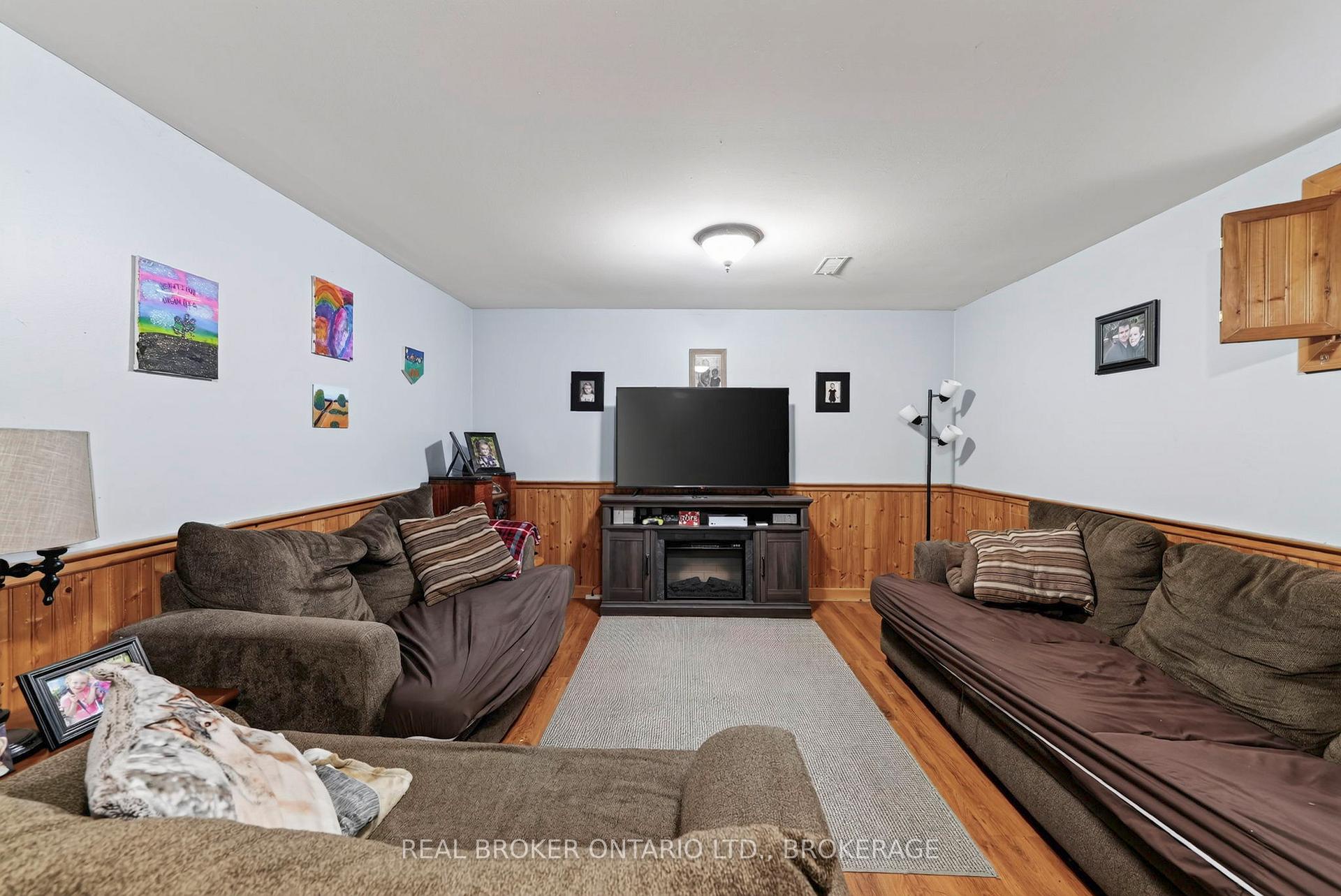 Photo 21 of 858 Chelsea Crescent, Cornwall, Cornwall — HOMEH