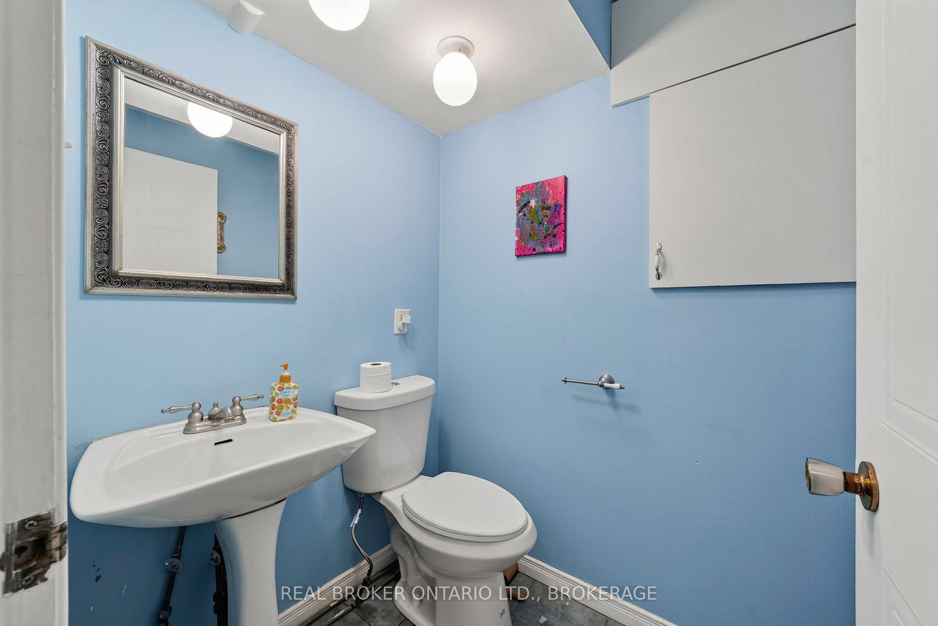 Photo 25 of 858 Chelsea Crescent, Cornwall, Cornwall — HOMEH