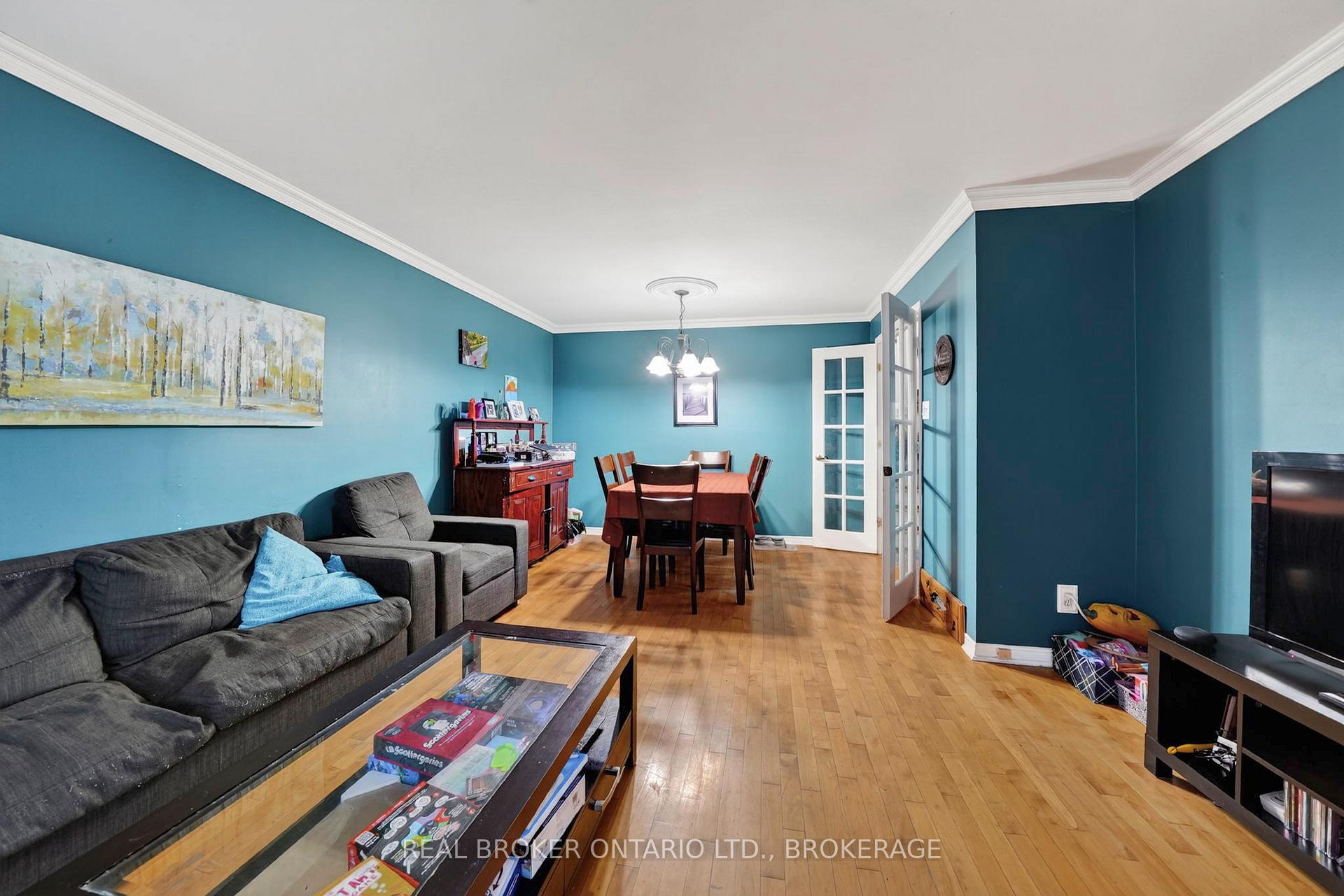 Photo 8 of 858 Chelsea Crescent, Cornwall, Cornwall — HOMEH