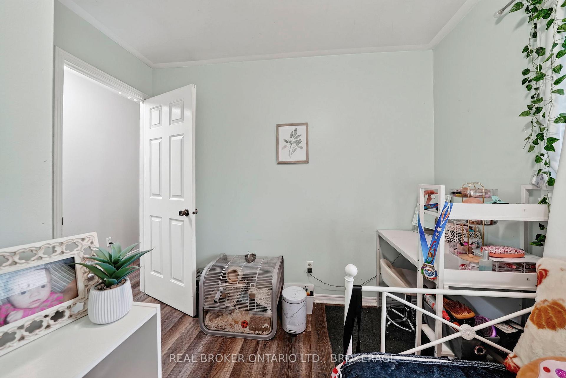 Photo 14 of 858 Chelsea Crescent, Cornwall, Cornwall — HOMEH