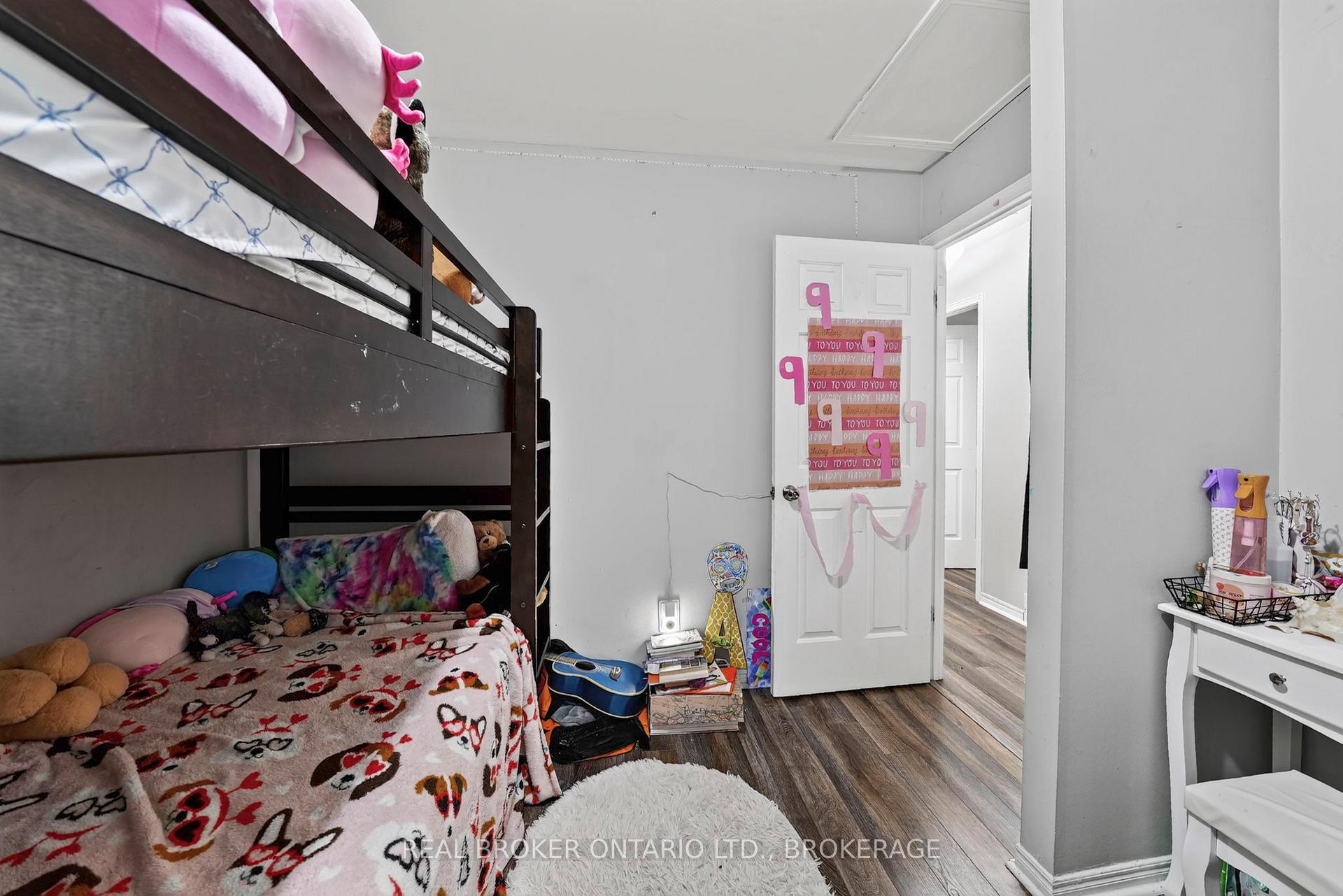 Photo 18 of 858 Chelsea Crescent, Cornwall, Cornwall — HOMEH