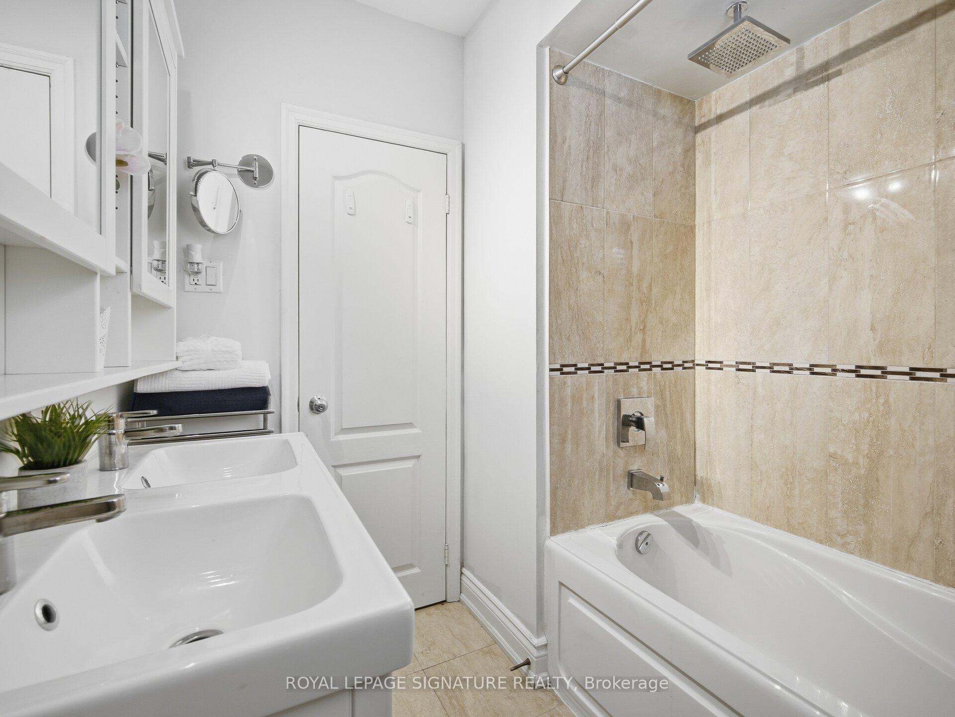Photo 9 of 205 Prince Edward Drive S, Etobicoke, Stonegate-Queensway — HOMEH