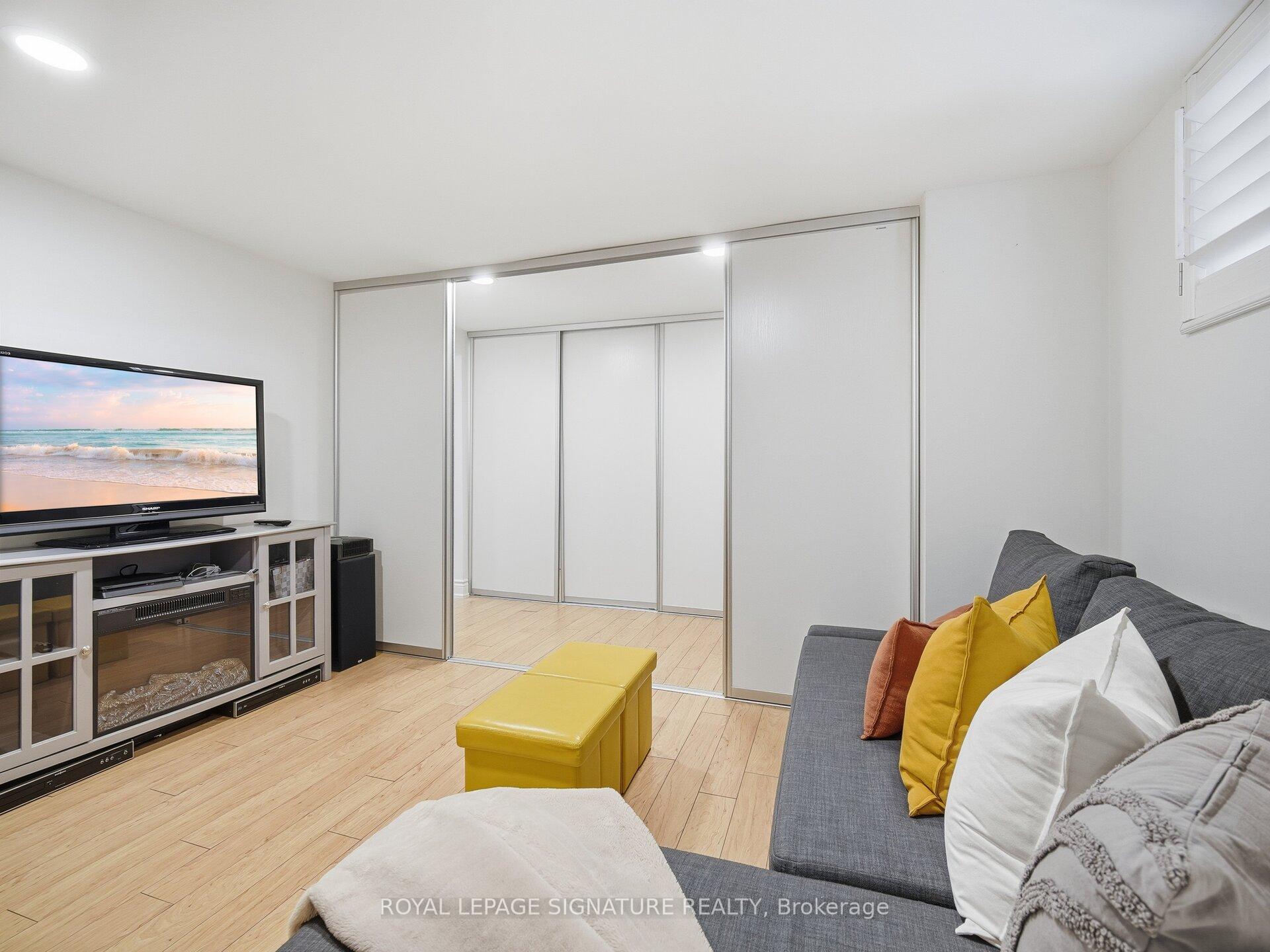 Photo 17 of 205 Prince Edward Drive S, Etobicoke, Stonegate-Queensway — HOMEH