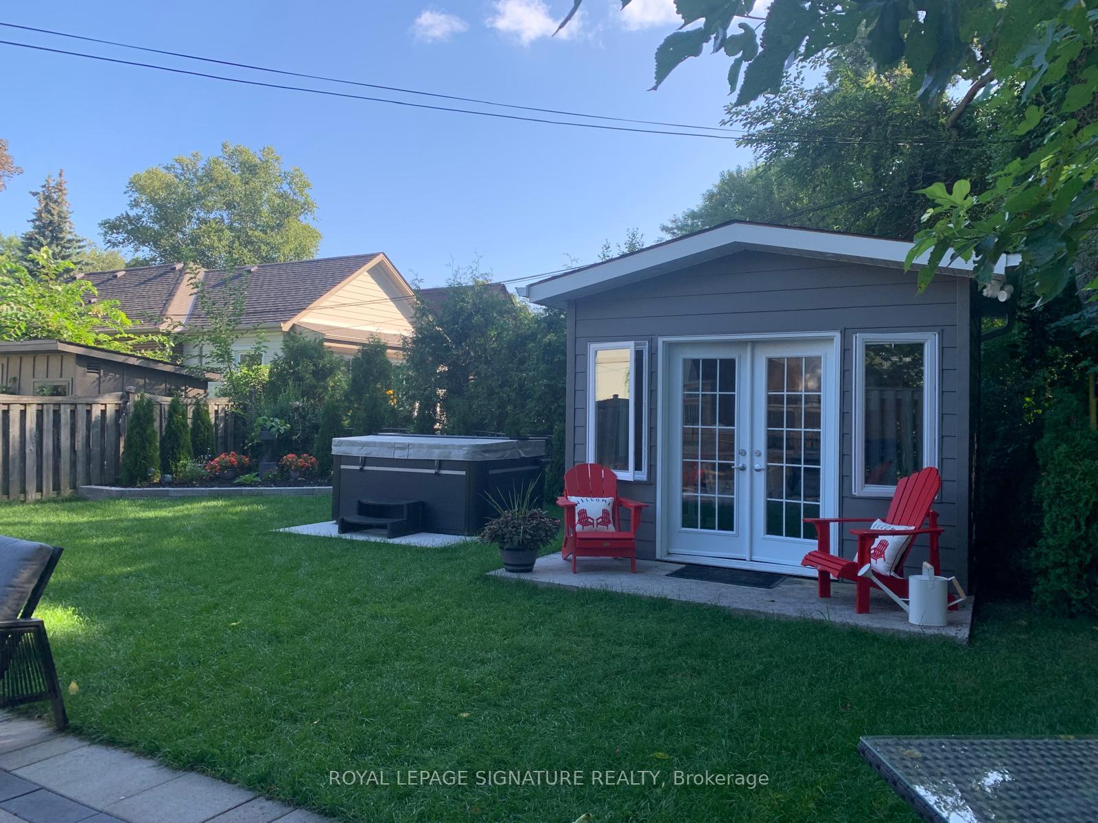 Photo 28 of 205 Prince Edward Drive S, Etobicoke, Stonegate-Queensway — HOMEH