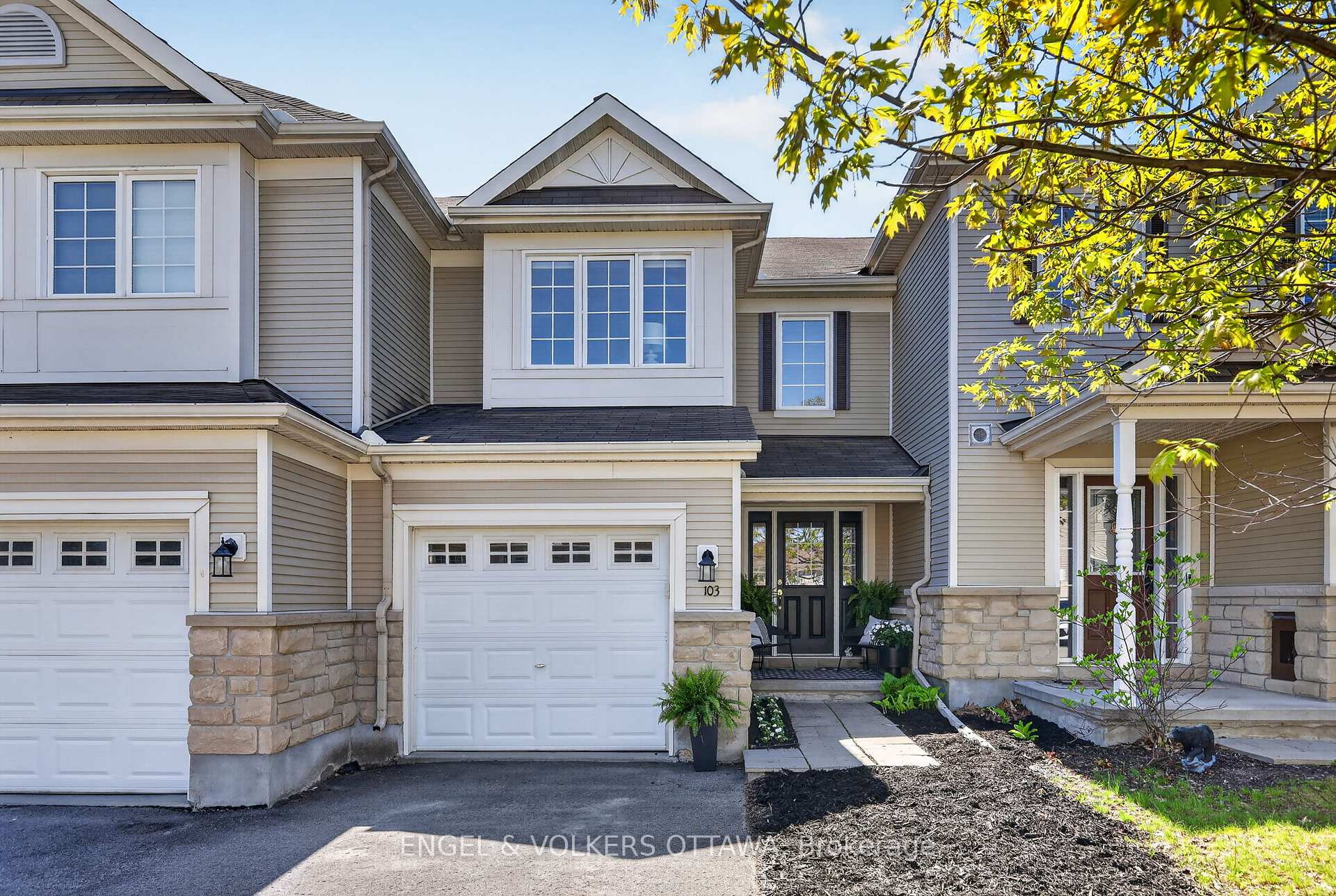 Photo of 103 Goldwood Private